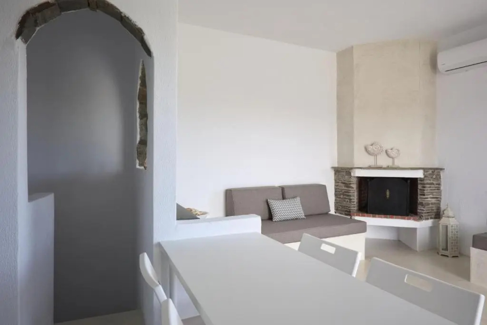 Family Maisonette with pool #4