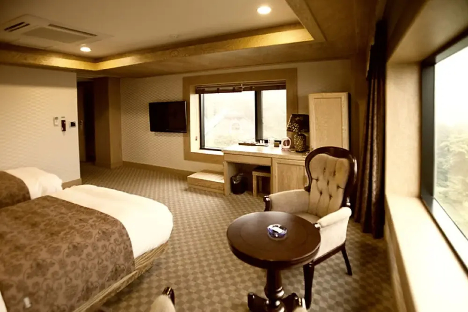 Gunsan Riverhill Hotel