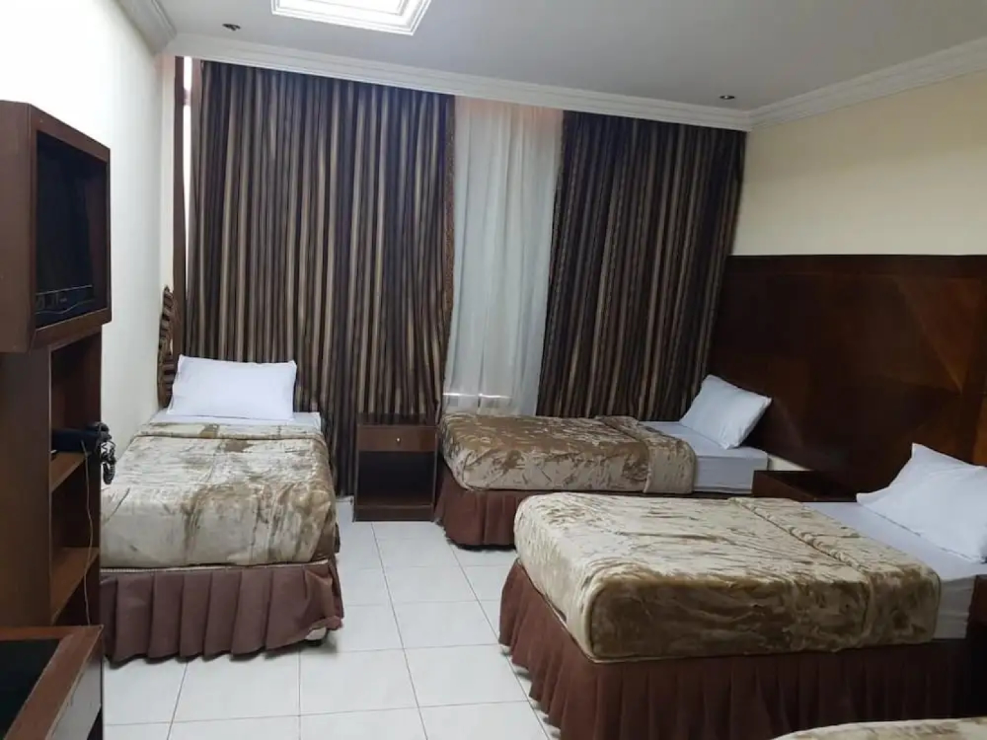 Fal Al Taj Hotel