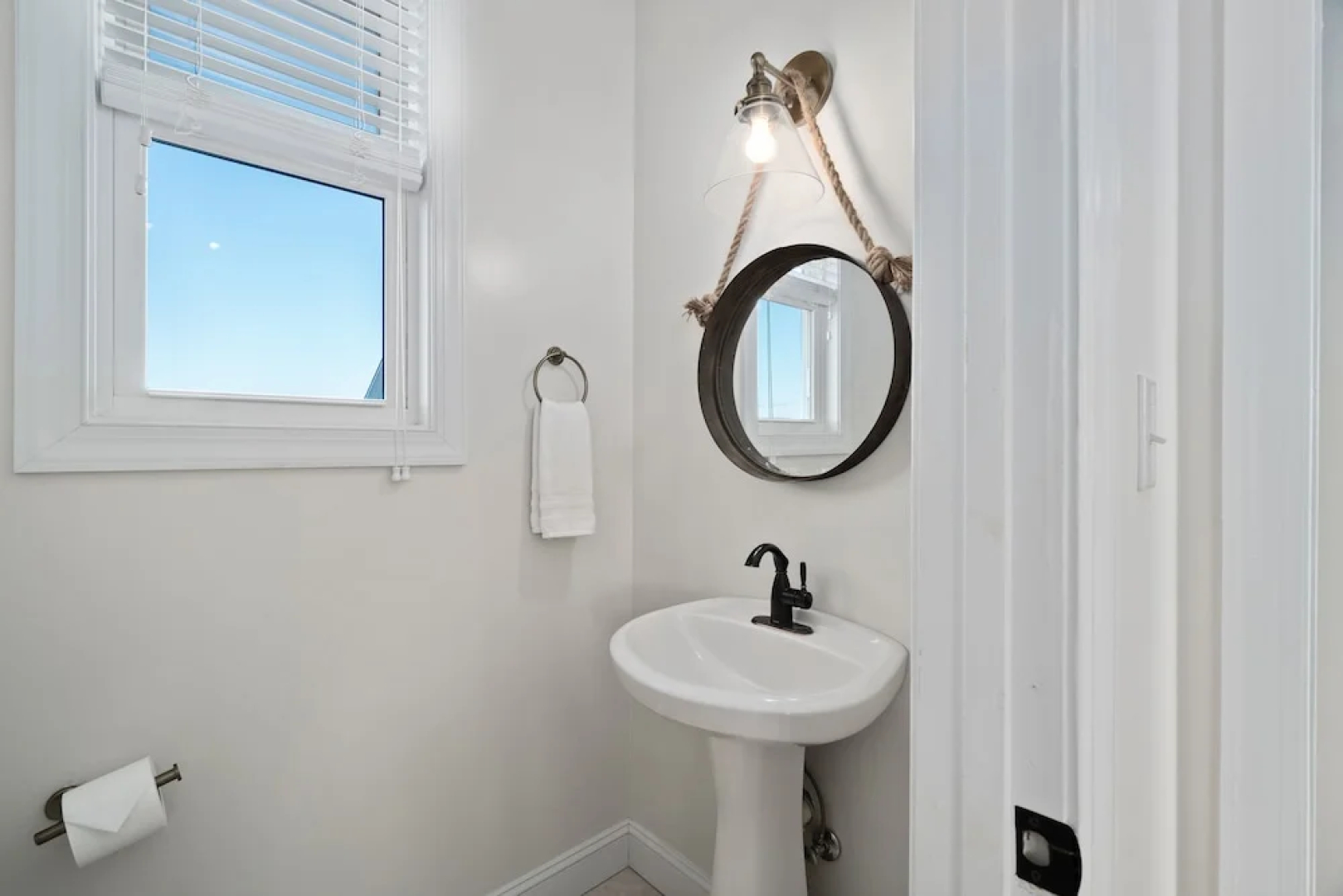 'coastal Vista' - Walk to Emerald Isle Beach!