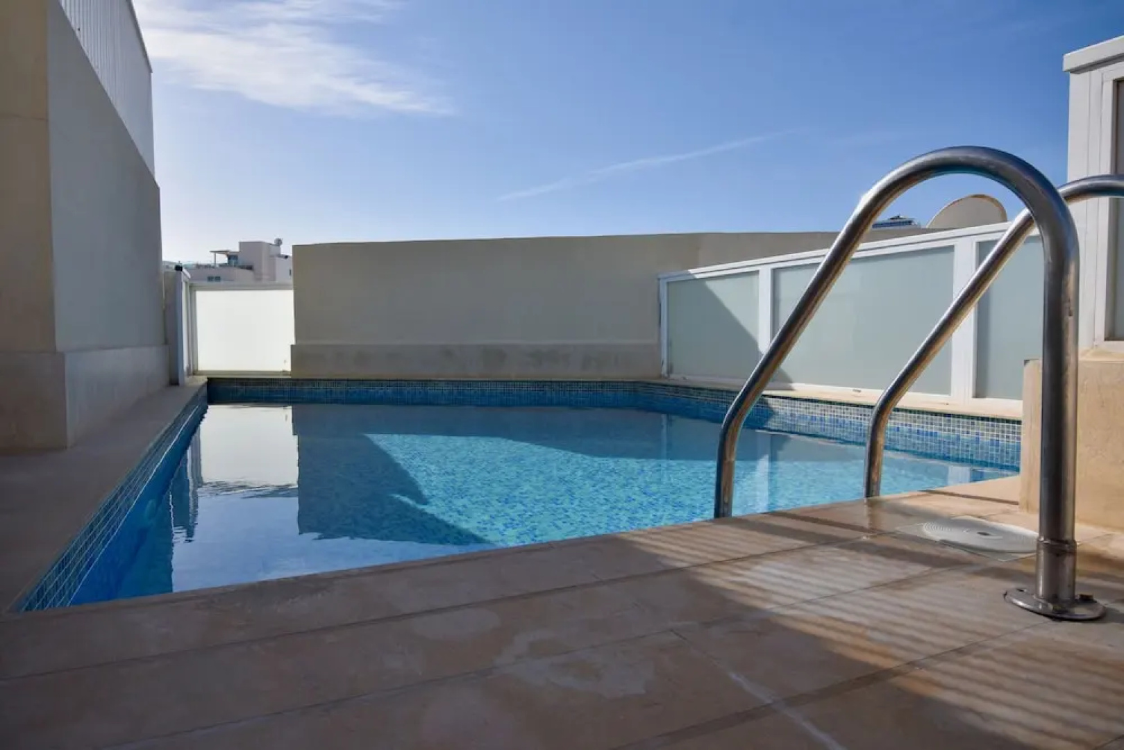 Blubay Apartments by ST Hotel