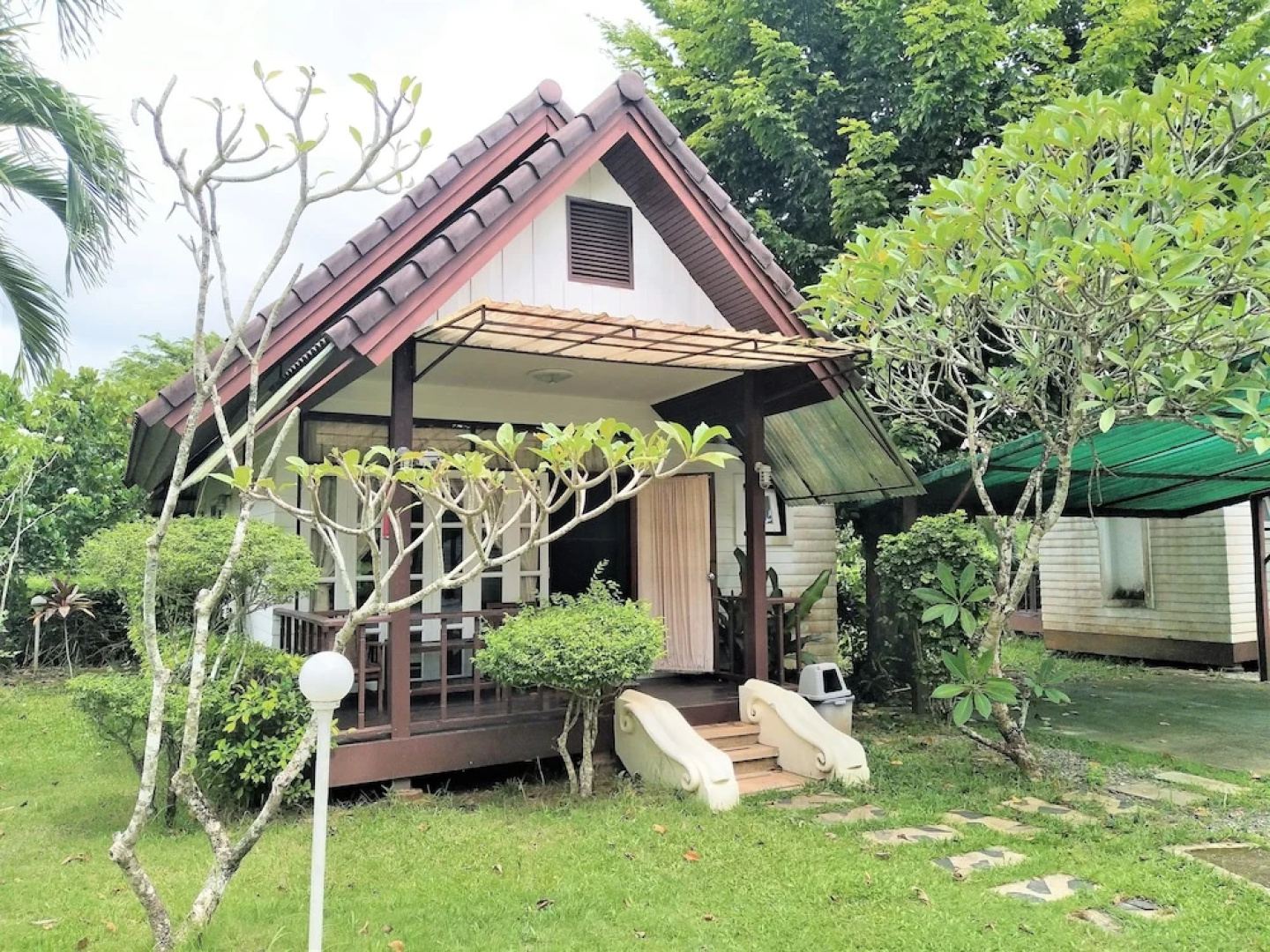 Khao Nam Khang Resort