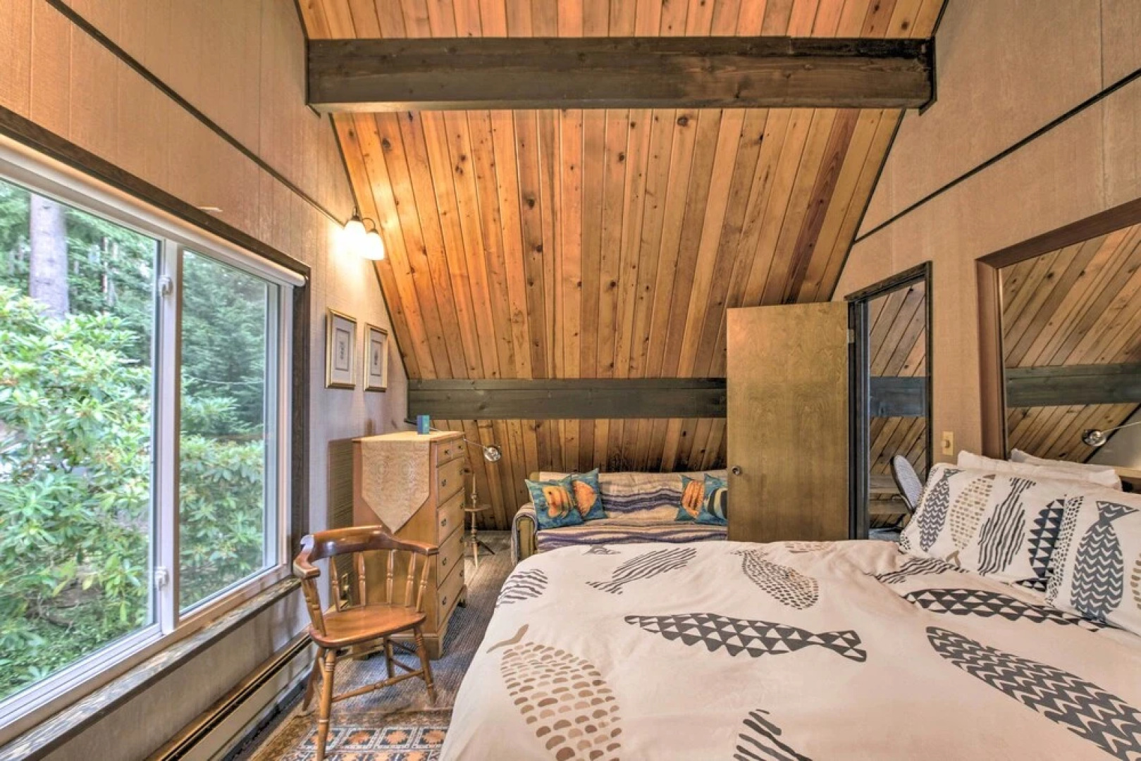 Waterfront Cabin w/ Fire Pit in Gig Harbor!