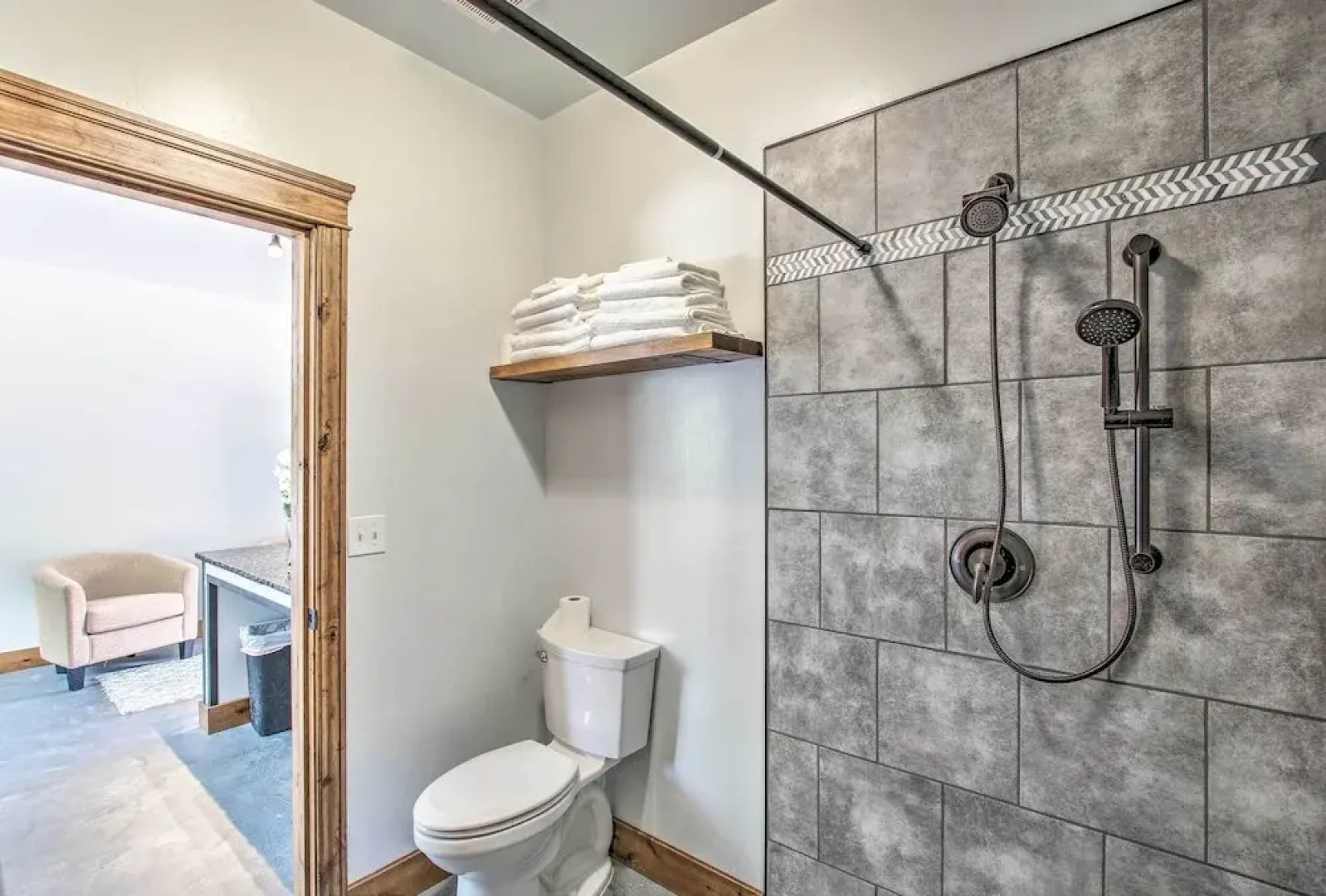 Lovely Lava Hot Springs Studio, Walk to Pools