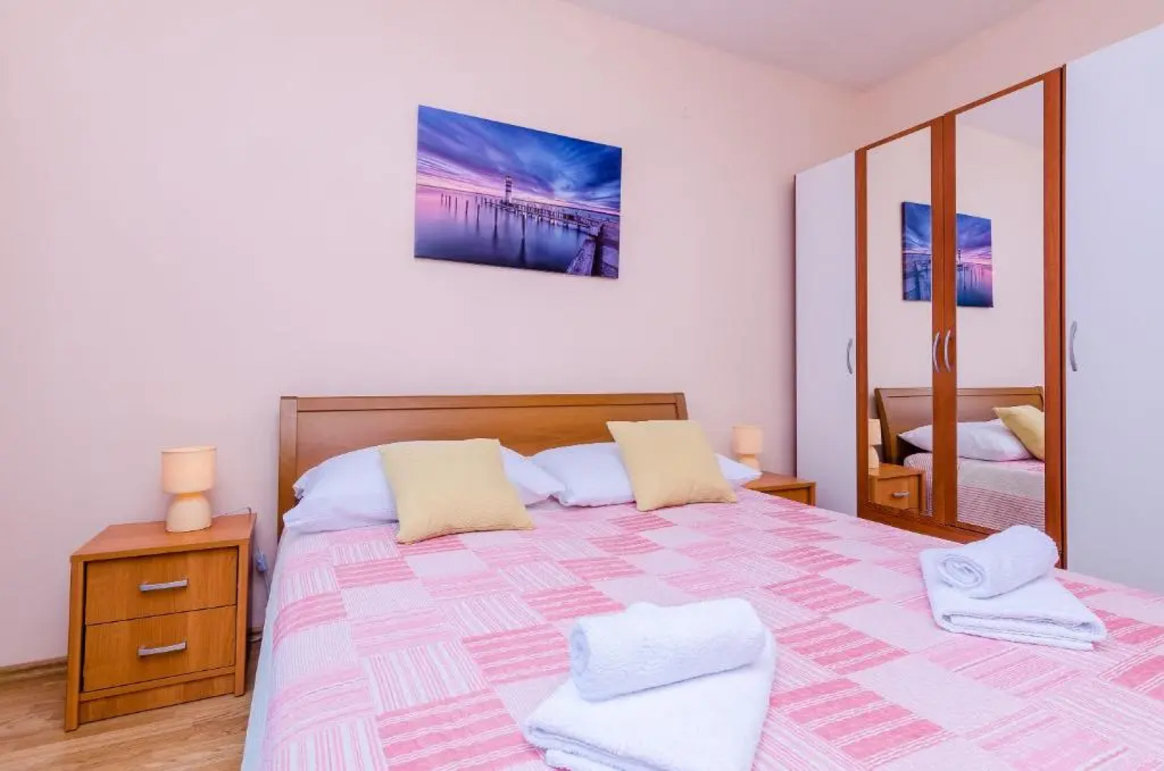 Apartments & Room Lino