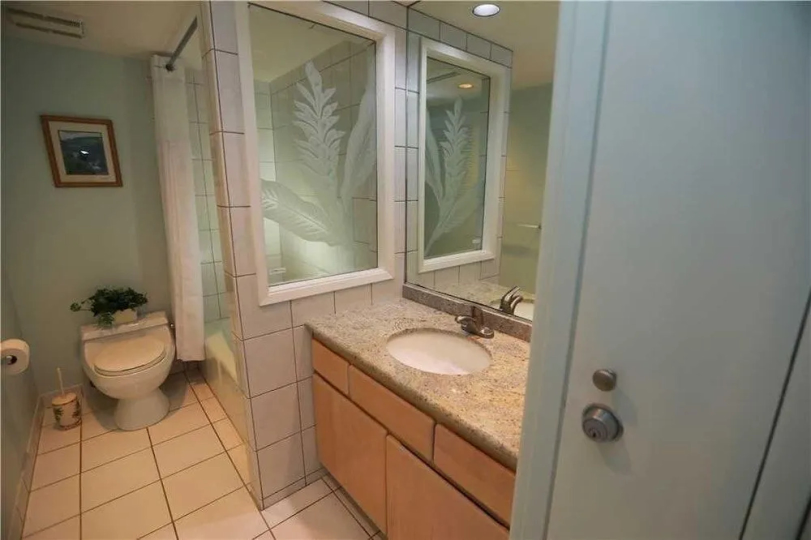 Valley Isle 707 by RedAwning