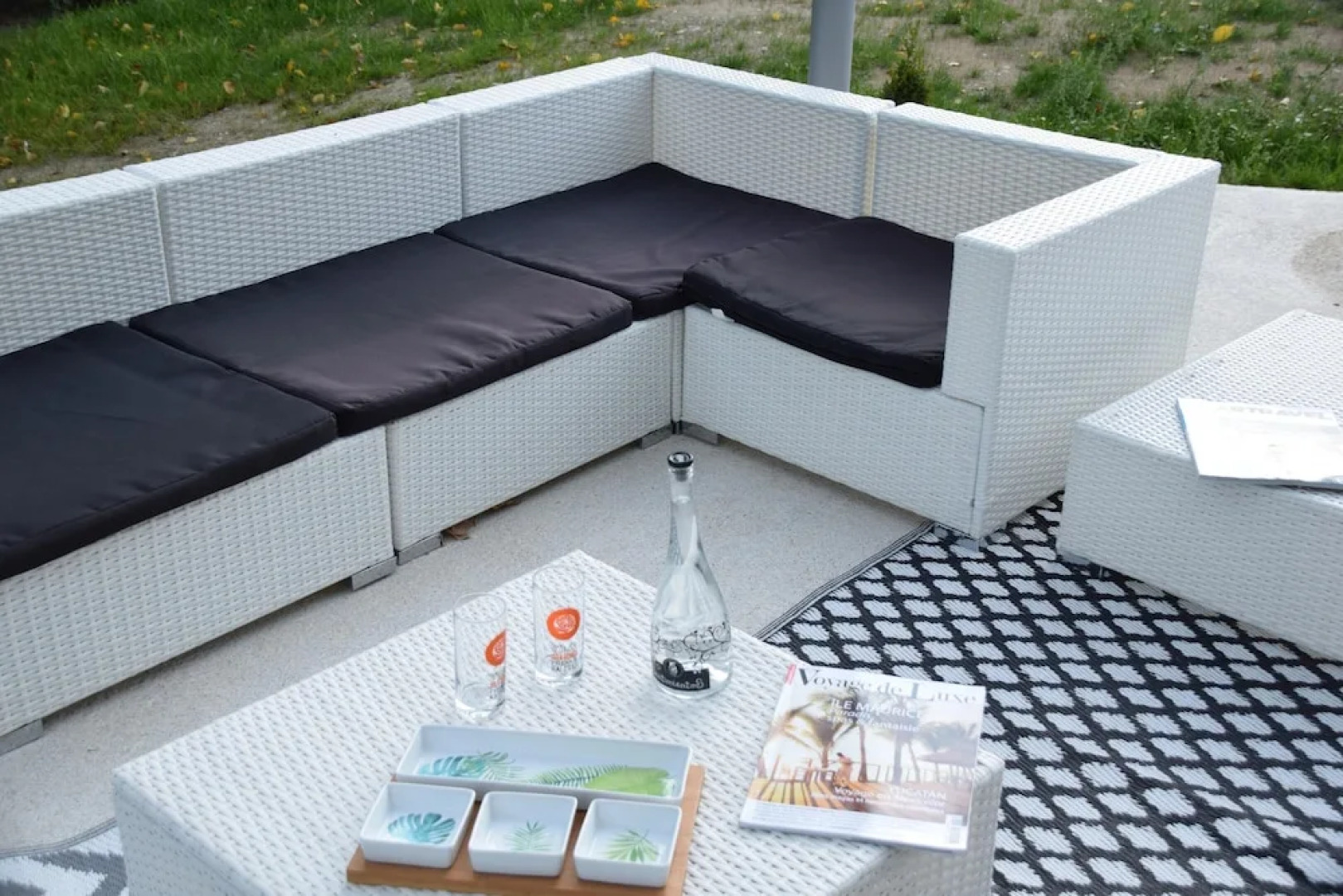 Villa With 4 Bedrooms in Mostuéjouls, With Wonderful Lake View, Privat