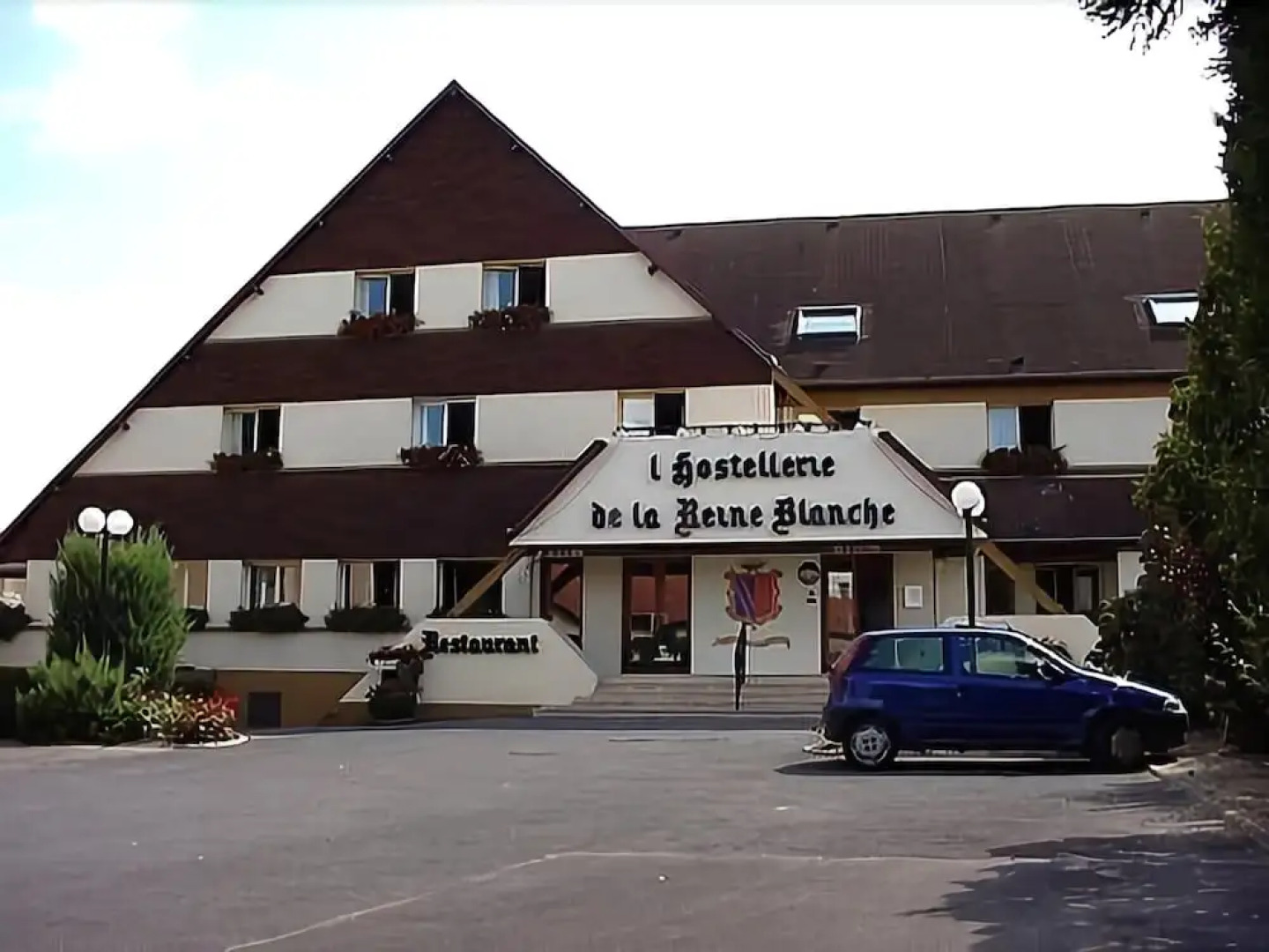 Logis Hostellerie De La Reine Blanche
