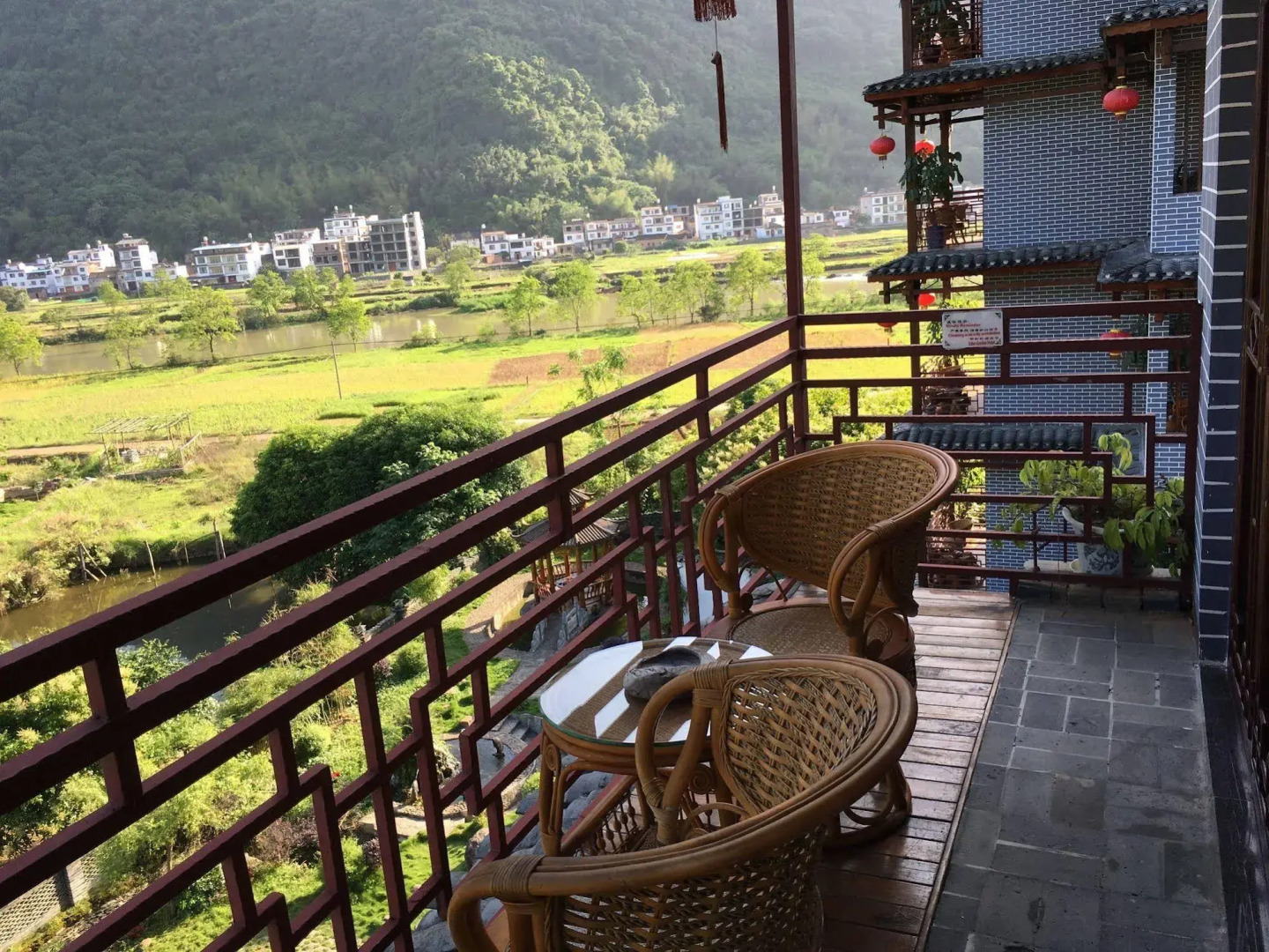 Yangshuo Eden Garden Hotel