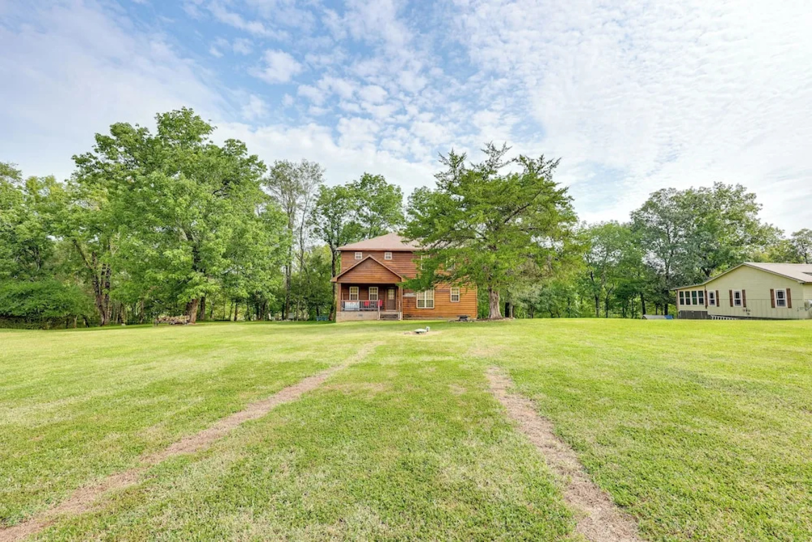 Riverfront Cabin on 2 Acres in Glenwood!