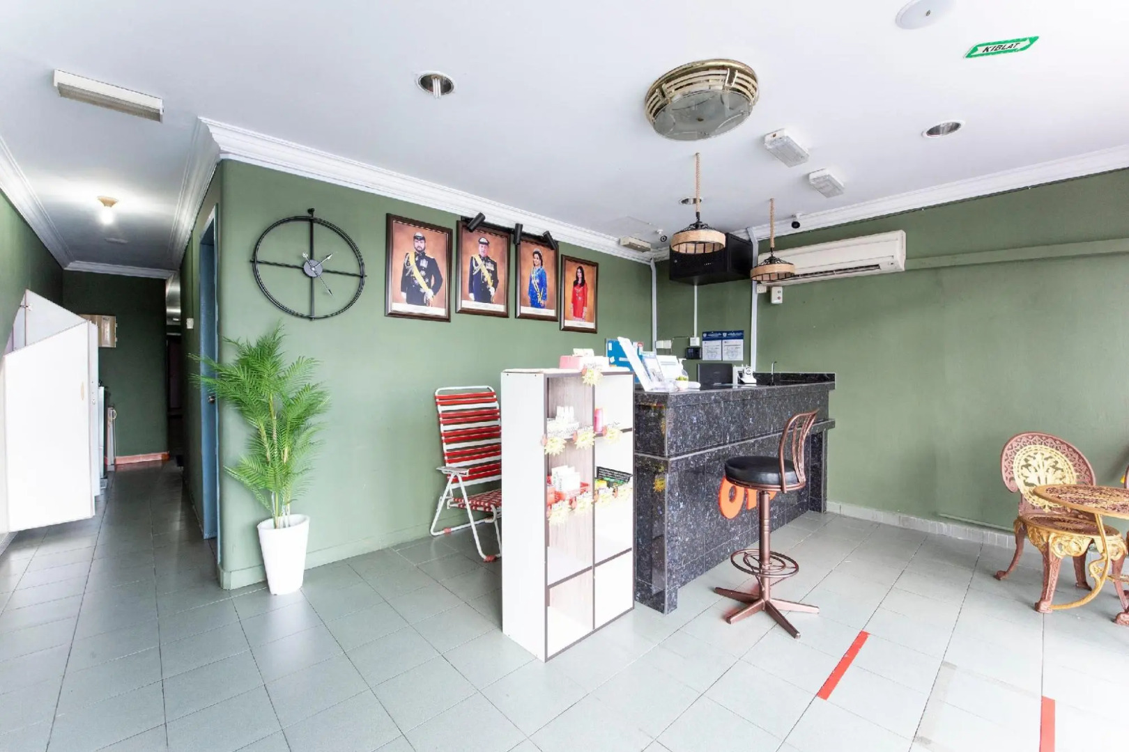 Apollo Hotel by OYO Rooms