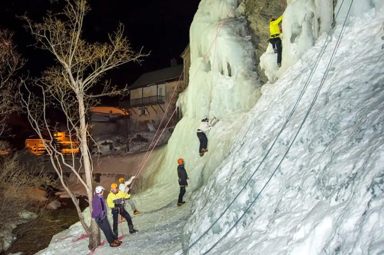 Apartment With one Bedroom in Aiguilles, With Wonderful Mountain View