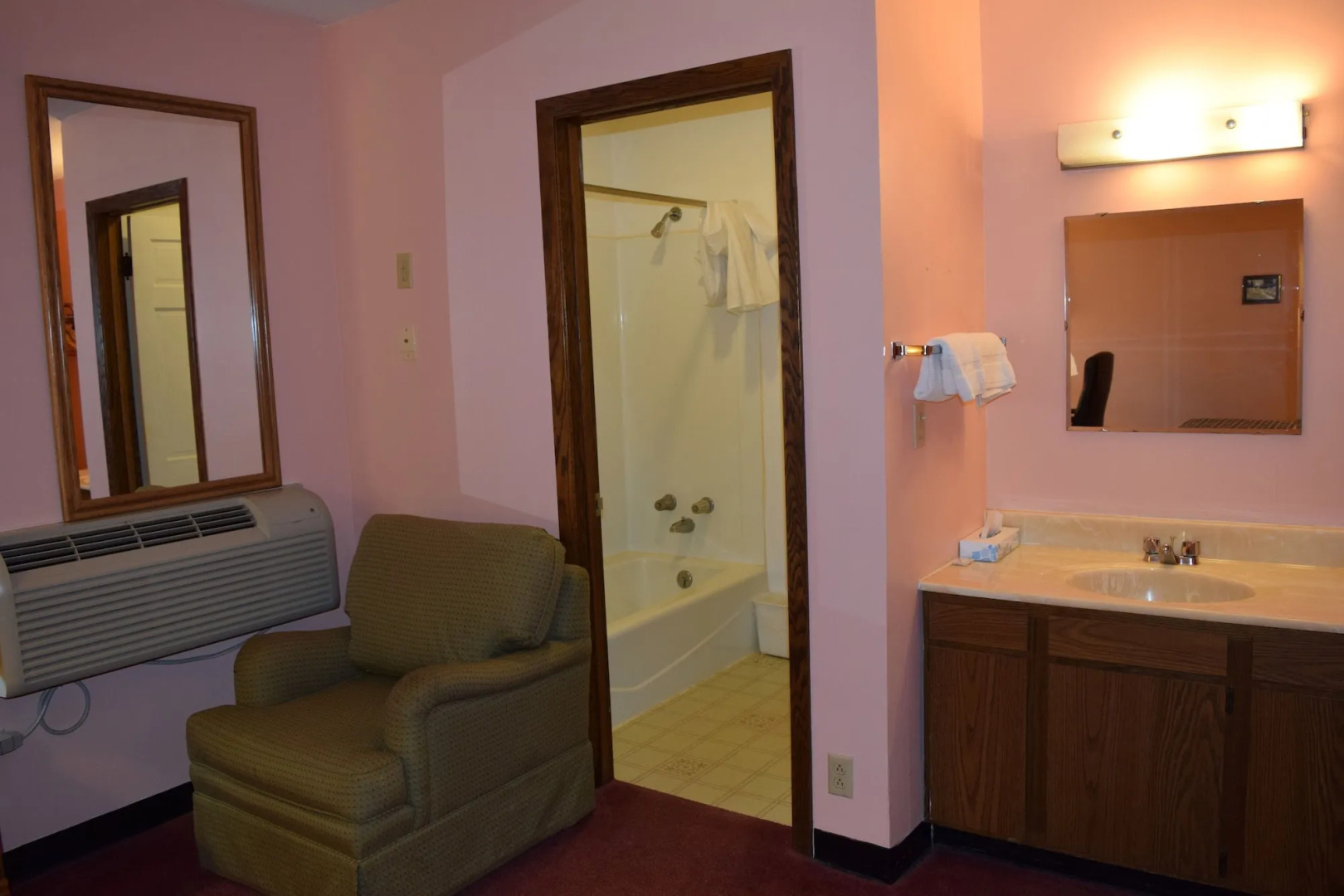 St. Croix Suites - St. Croix Falls