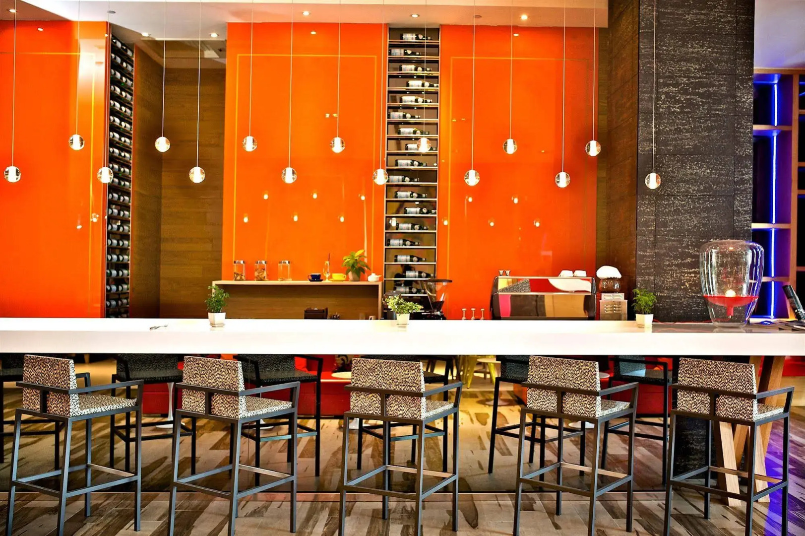 FX INN Kaohsiung Zhonghua Road Branch