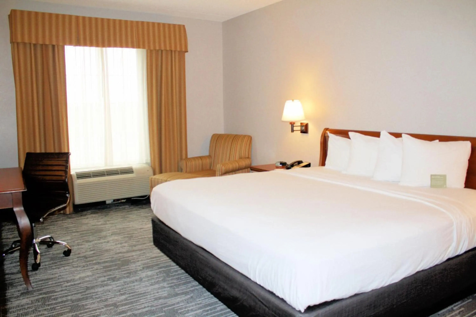 Country Inn & Suites by Radisson, BWI Airport (Baltimore), MD