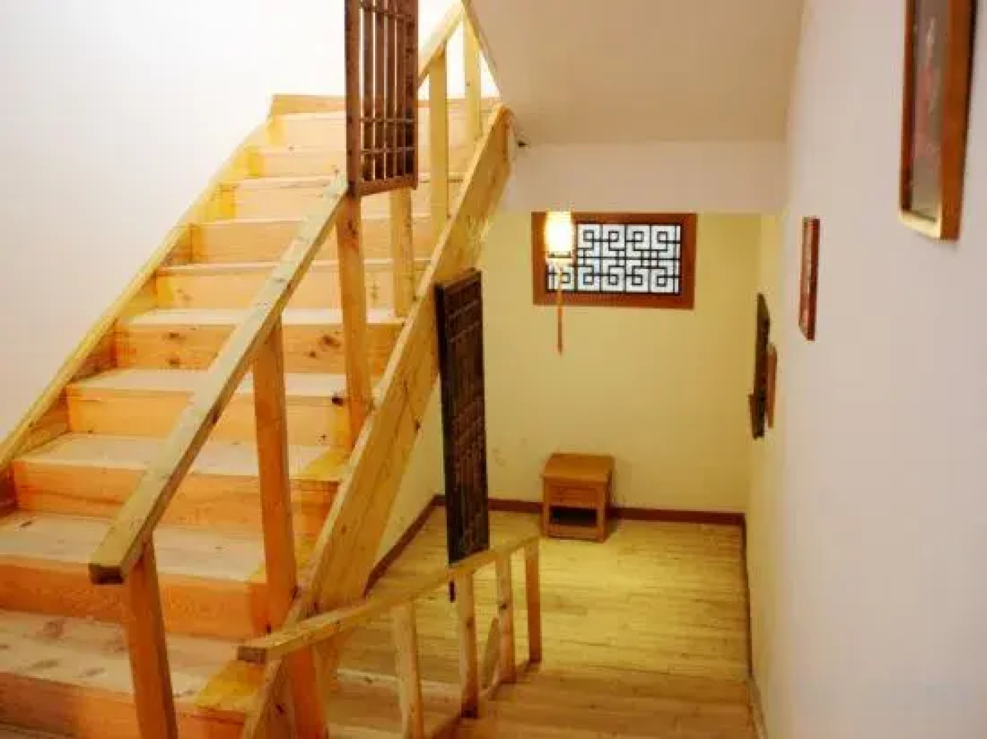 Mysterious Langmusi Hostel