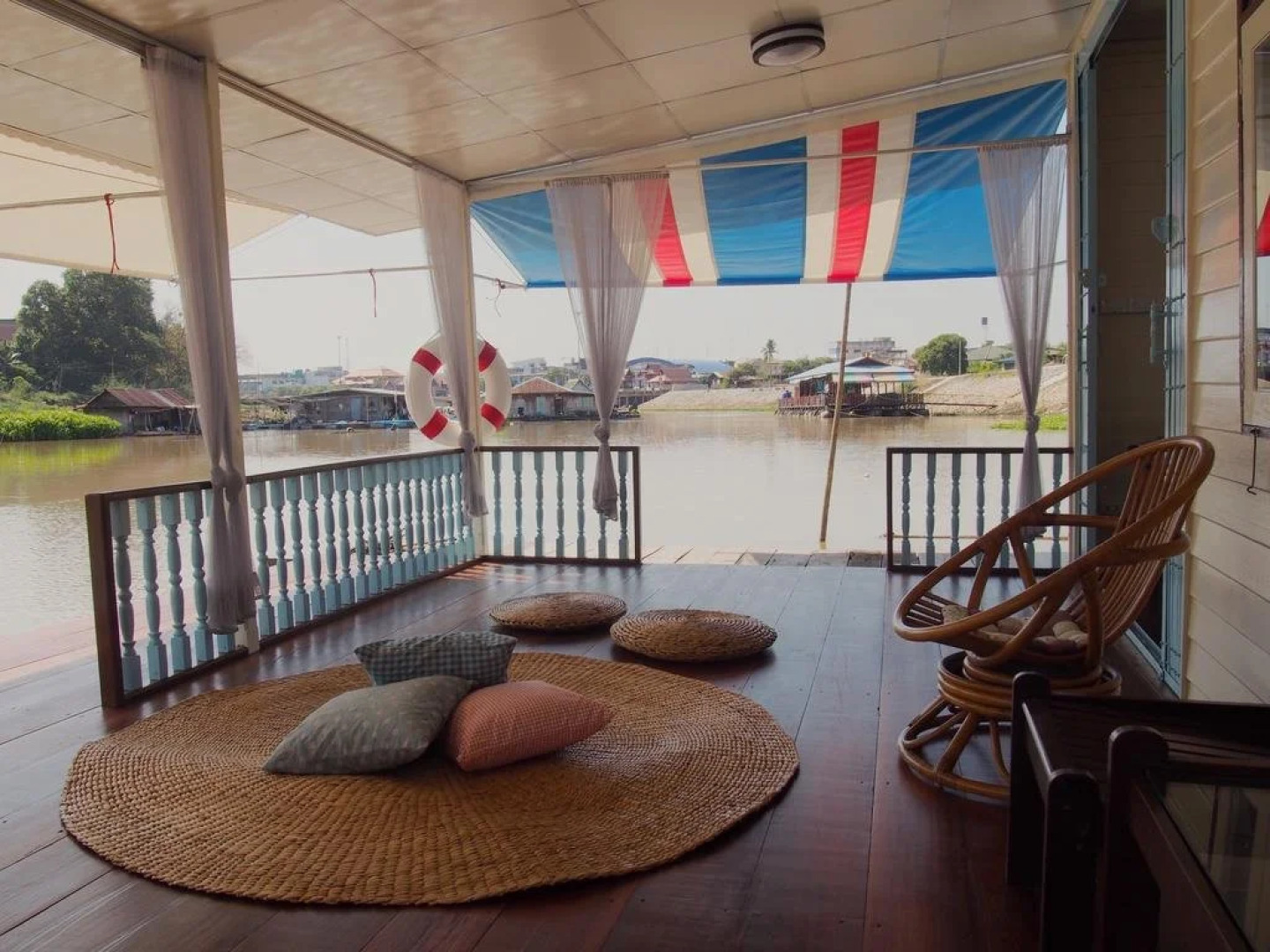 U Pae PaeStay Uthaithani