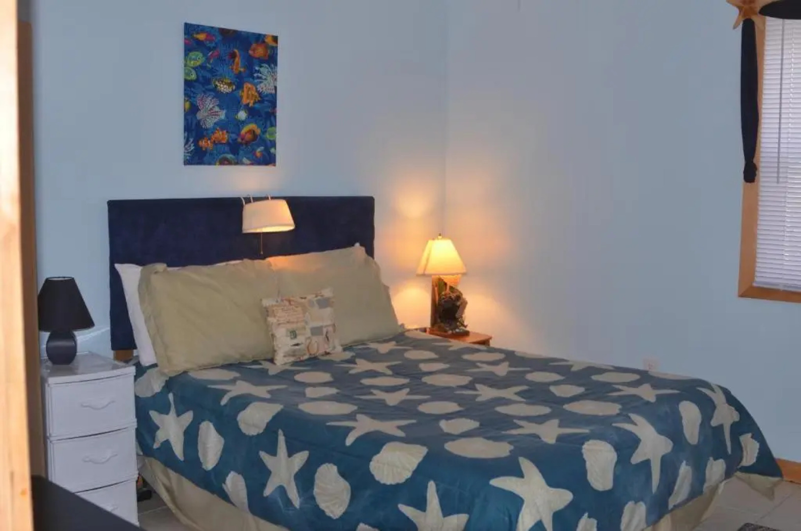 Sea Parrot Ocean View Manor