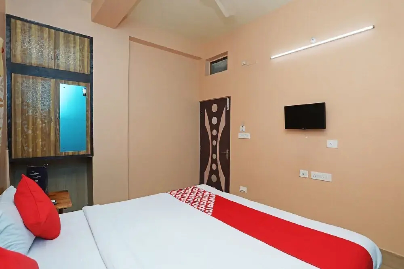 Hotel Roland Inn by OYO Rooms
