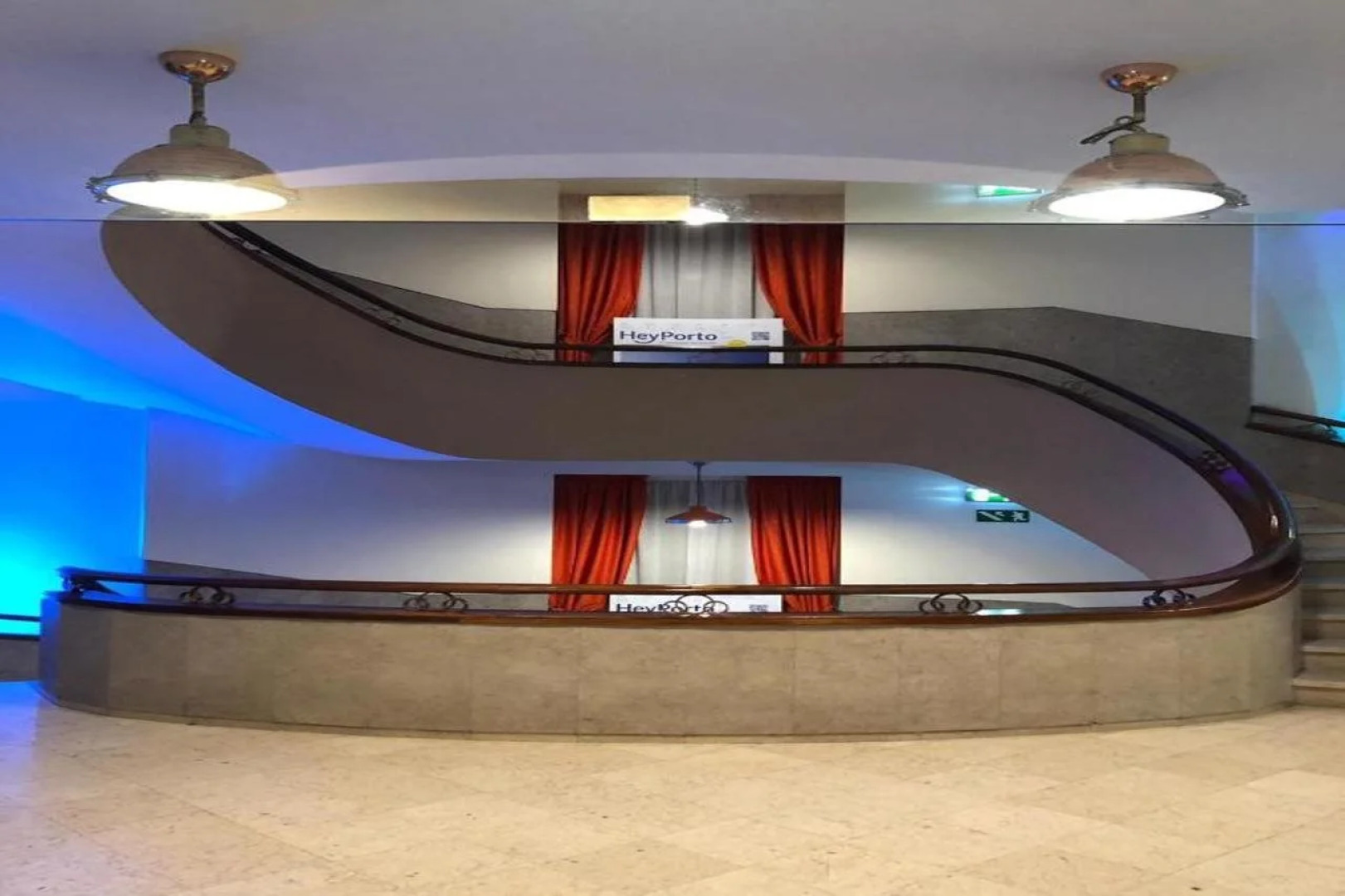 Pão de Açúcar – Vintage Bumper Car Hotel