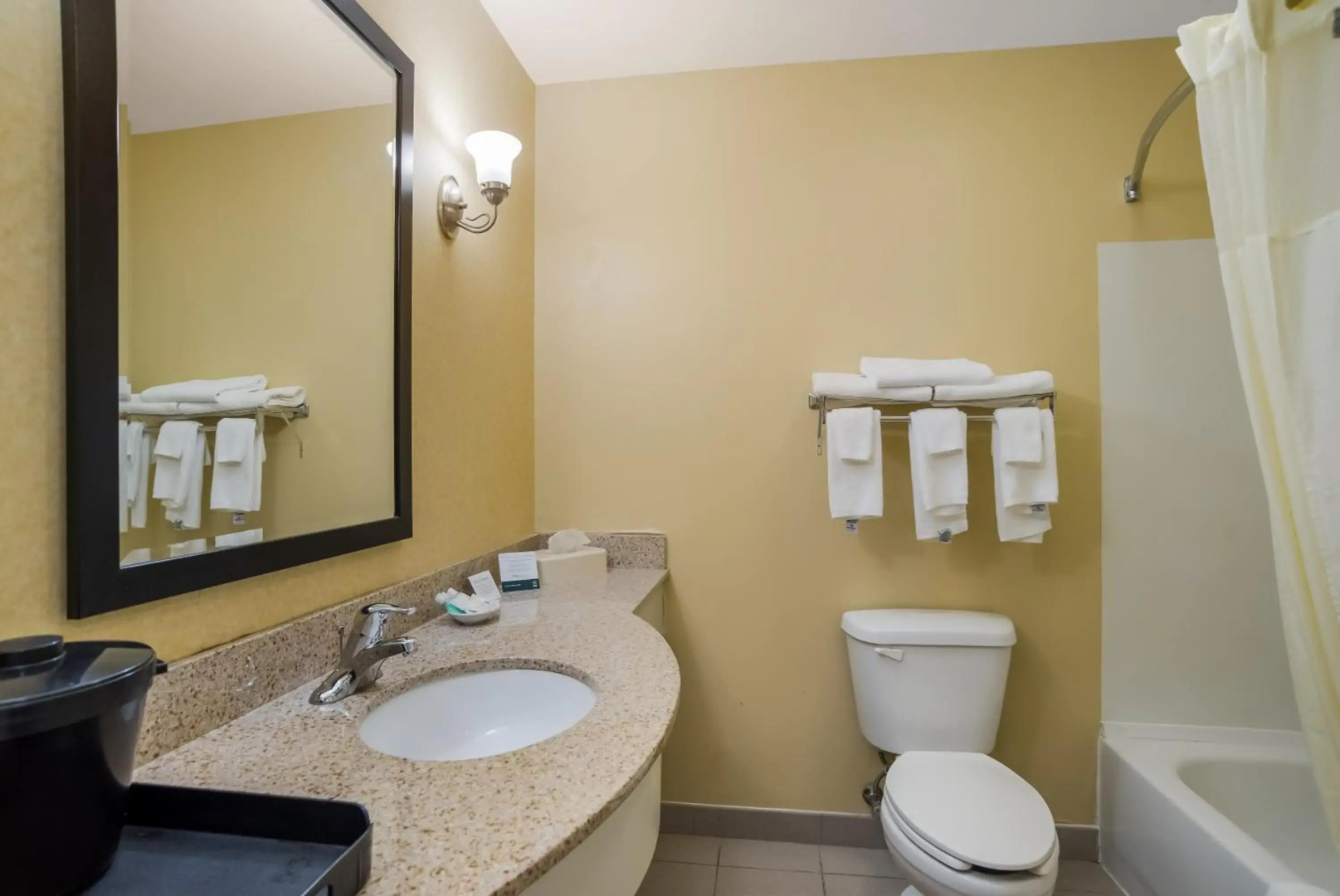 Quality Inn & Suites Chambersburg Northeast