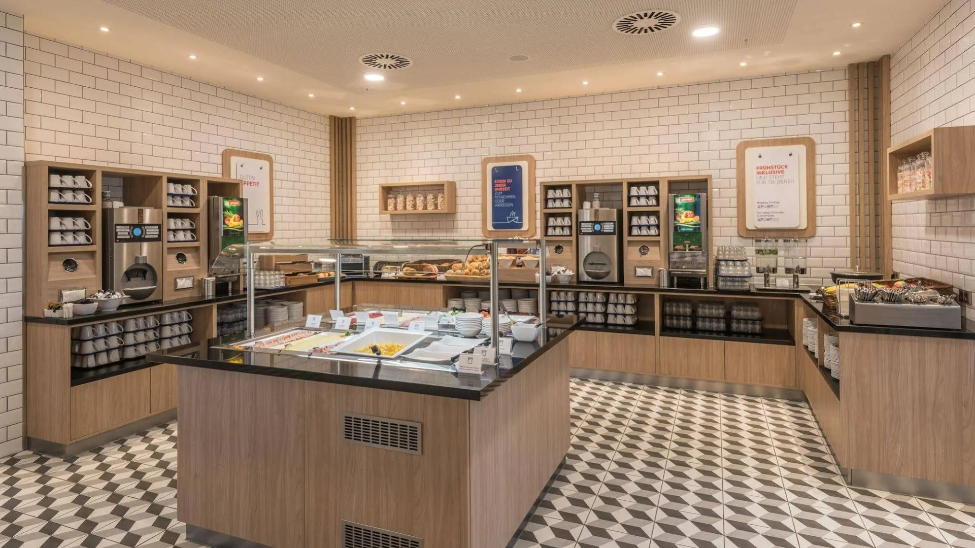 Premier Inn Cologne City Sud Hotel