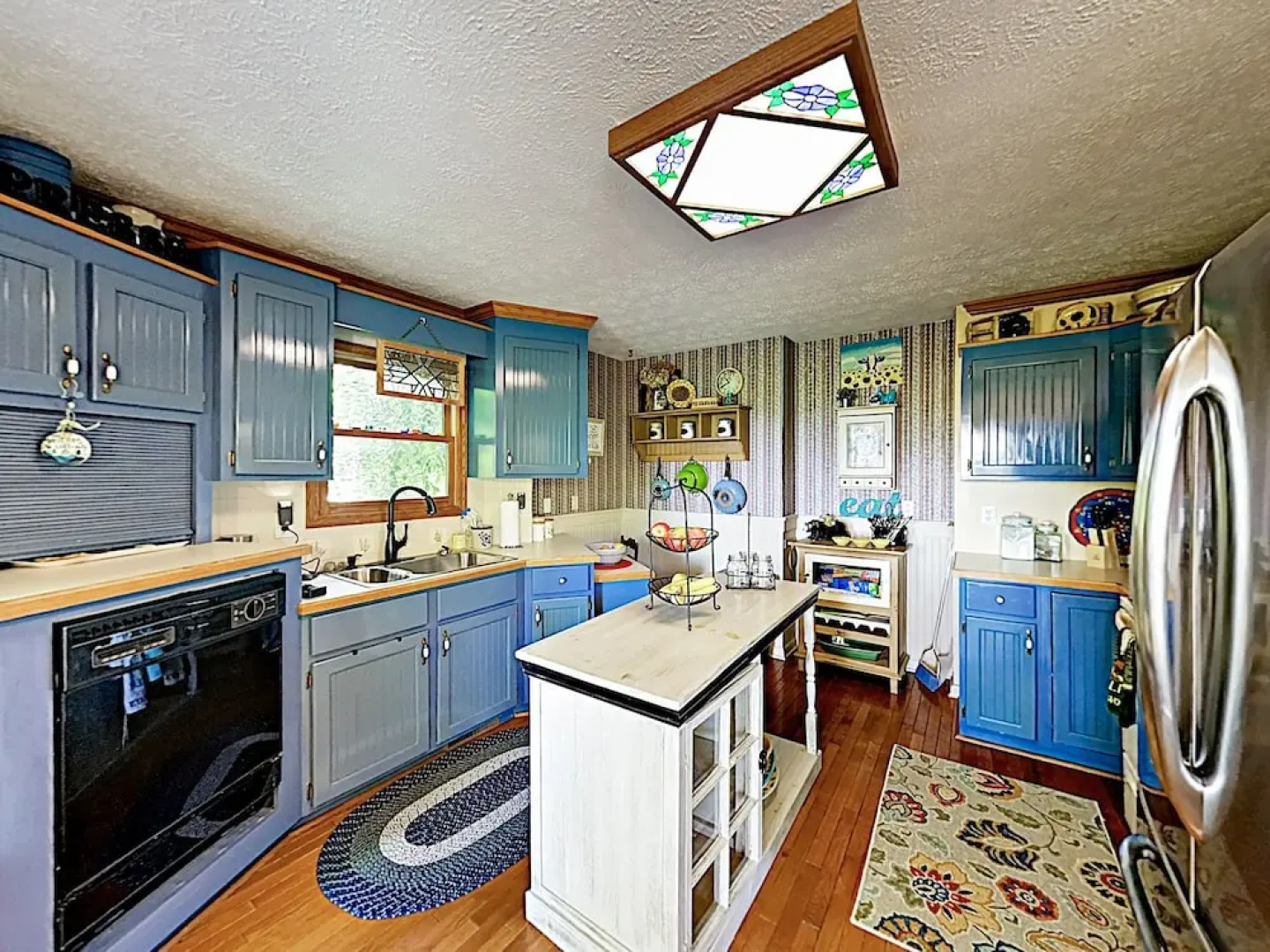 2637 Pisgah Forest - 3 Br Home