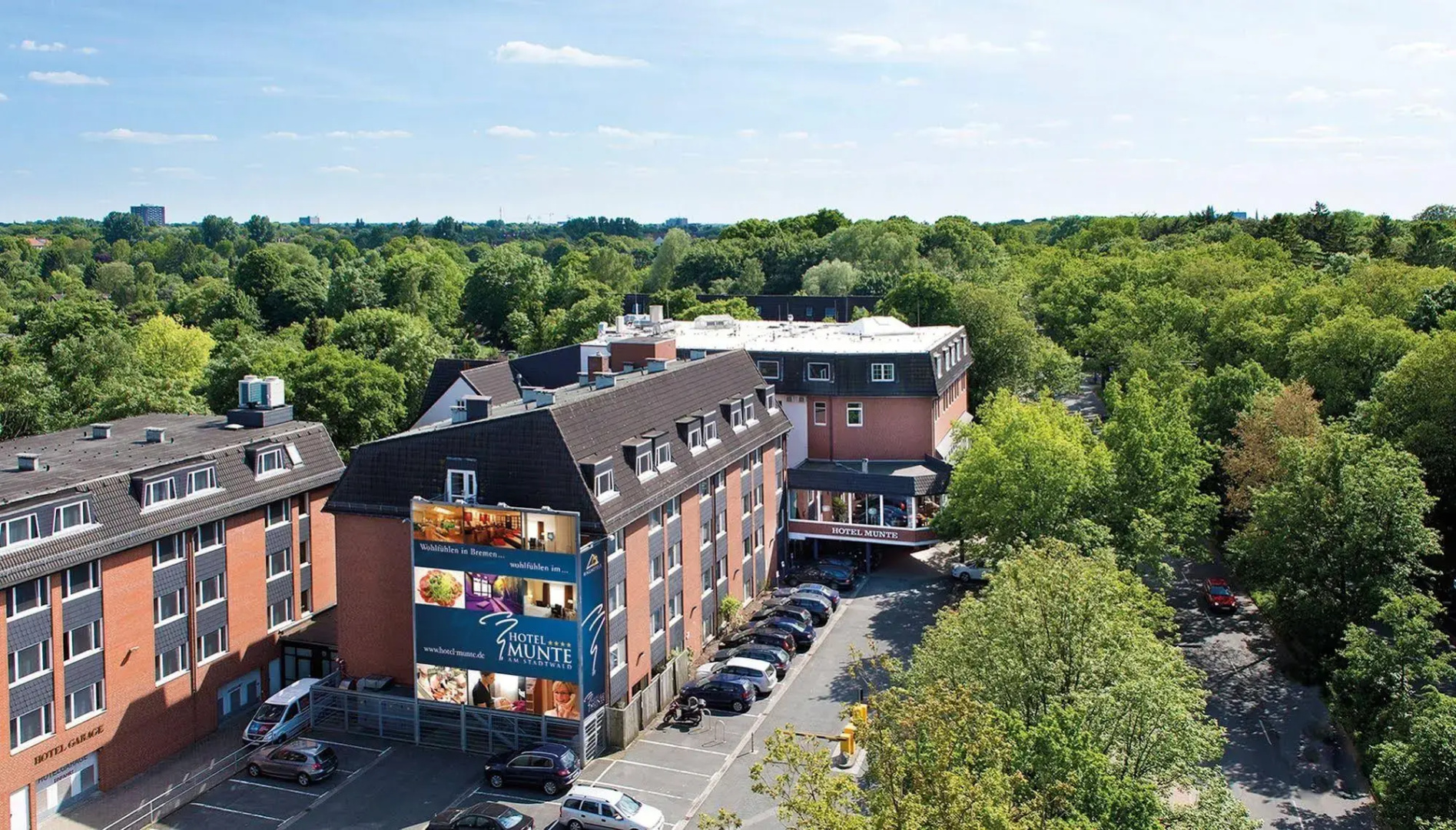 Отель Munte-Wellnesshotel am Stadtwald