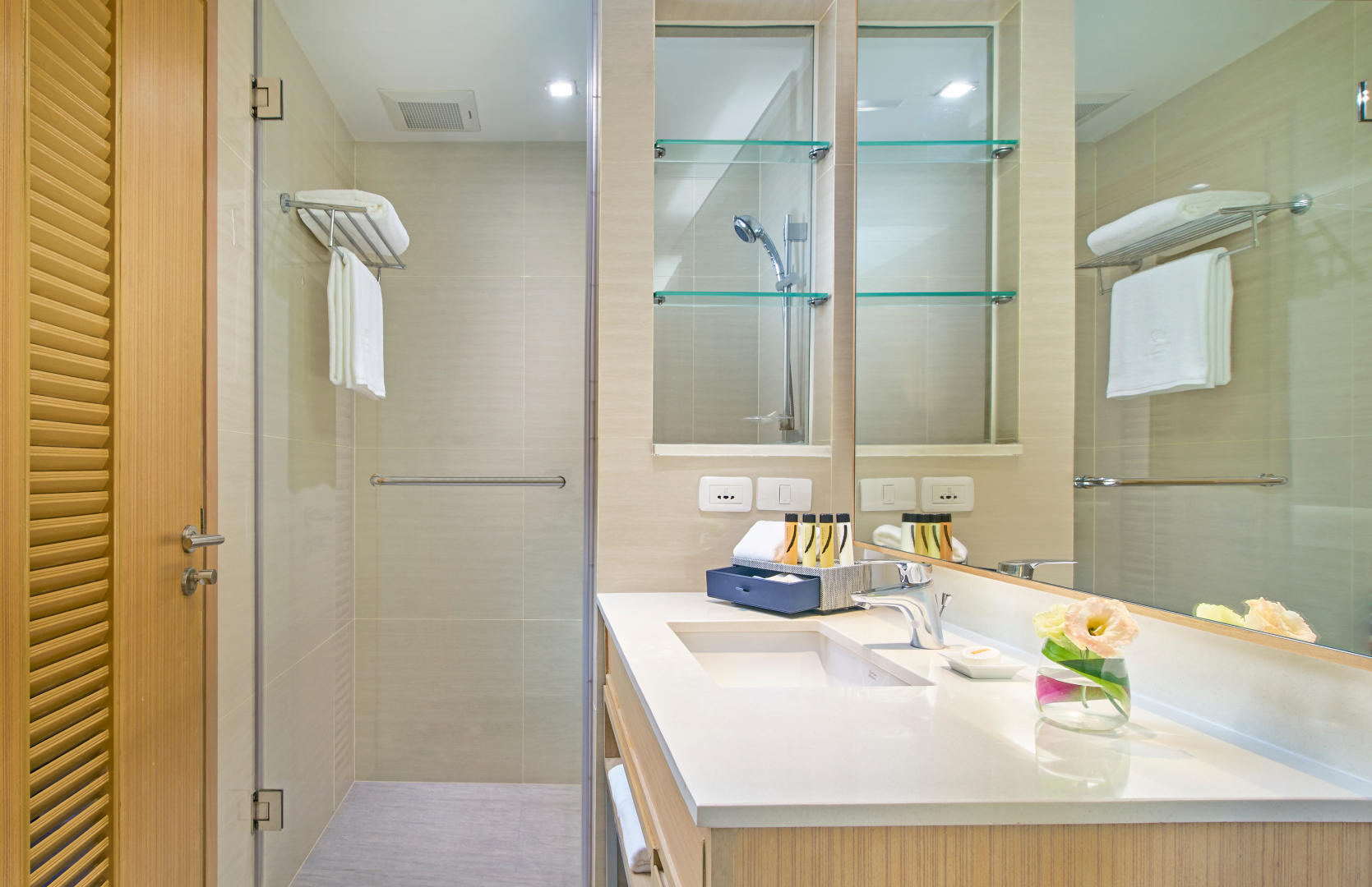 Shama Lakeview Asoke Bangkok