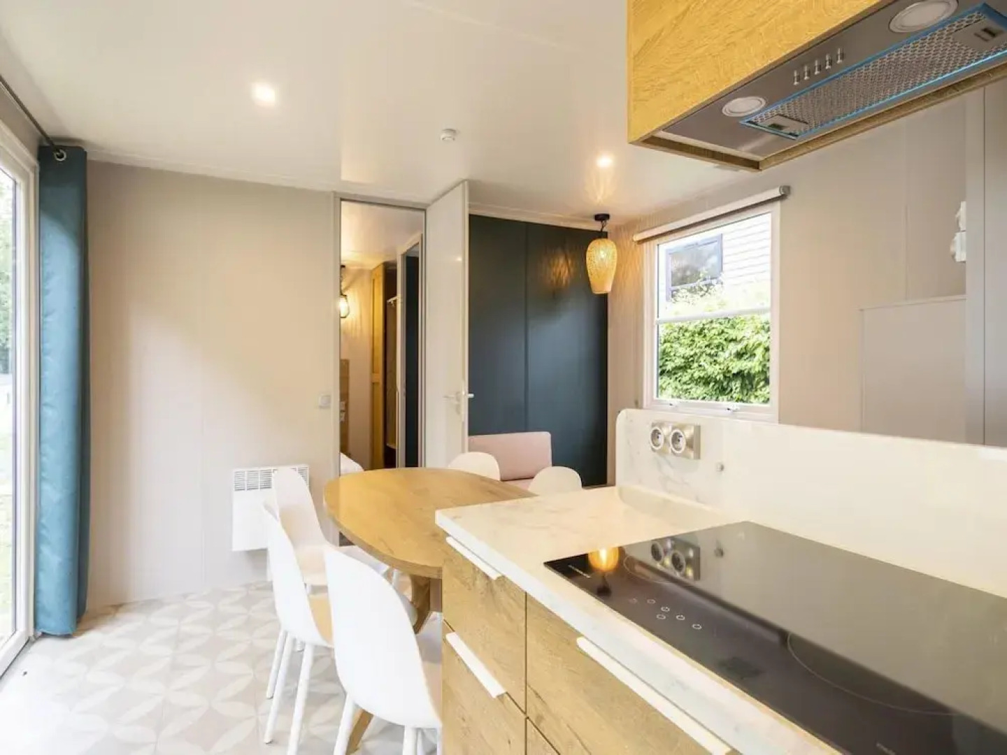 Peaceful Apartment With Pool