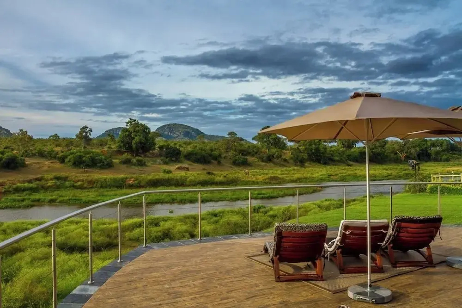 Royal Mukumbura Boutique Hotel