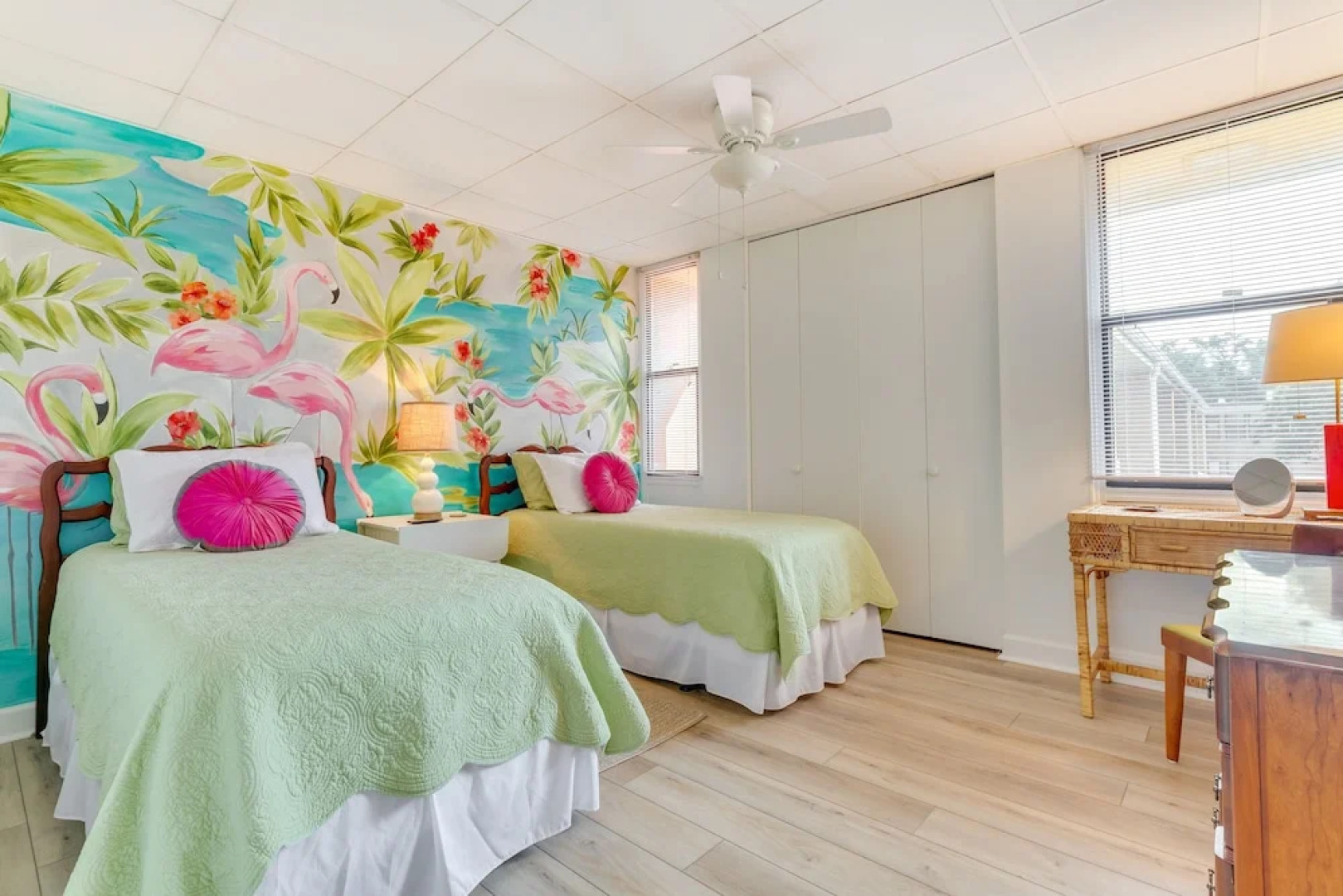 Gulf Breeze Escape w/ Patio + Community Pool!