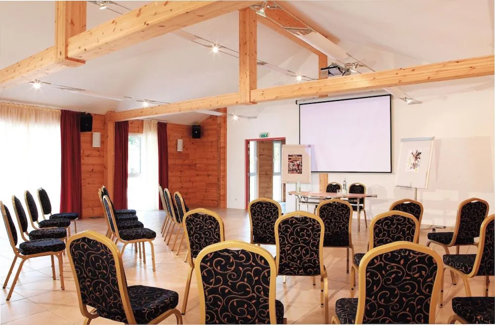 Logis Hôtel & Restaurant des Lacs