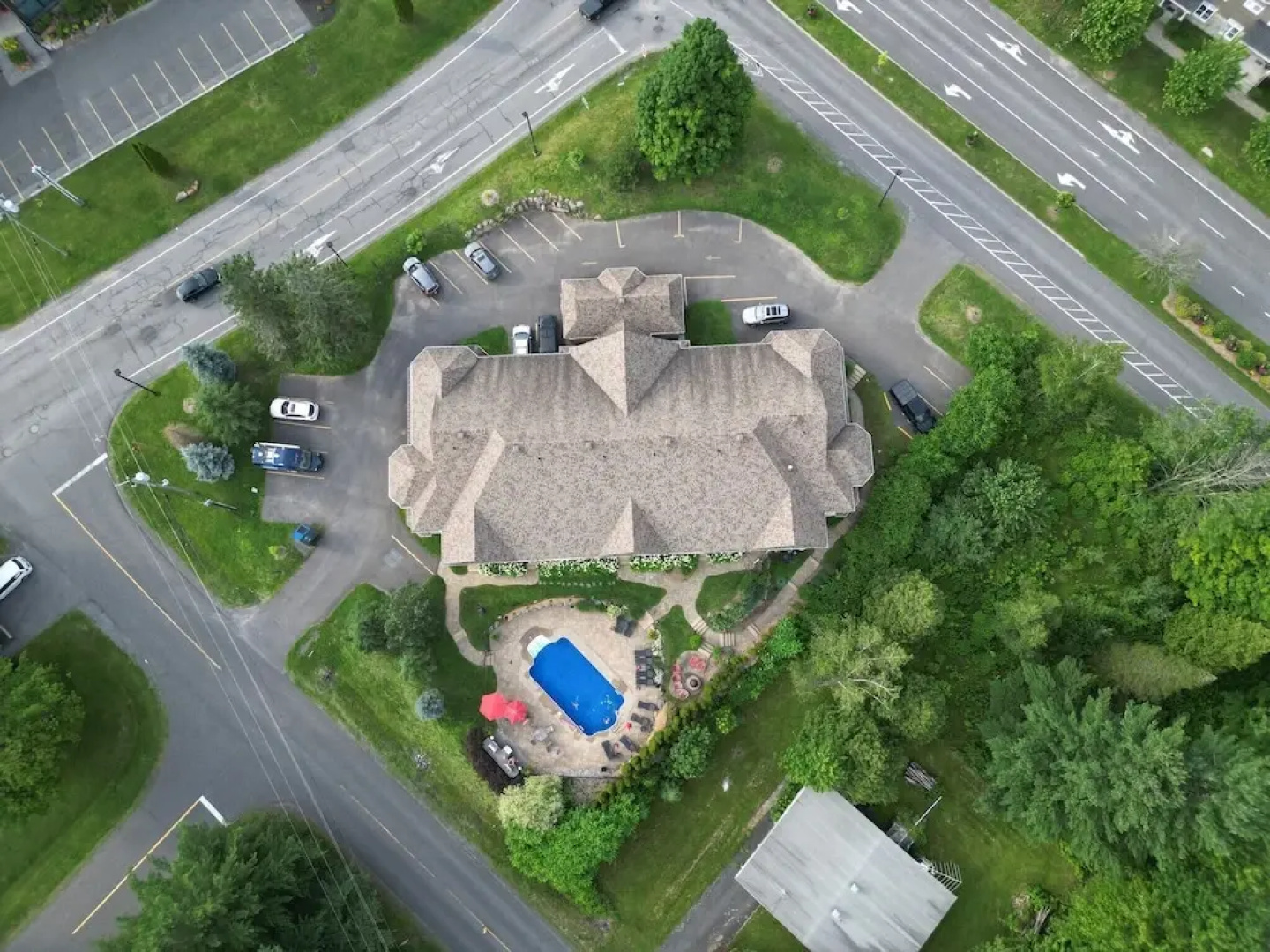 Champlain Condo 202