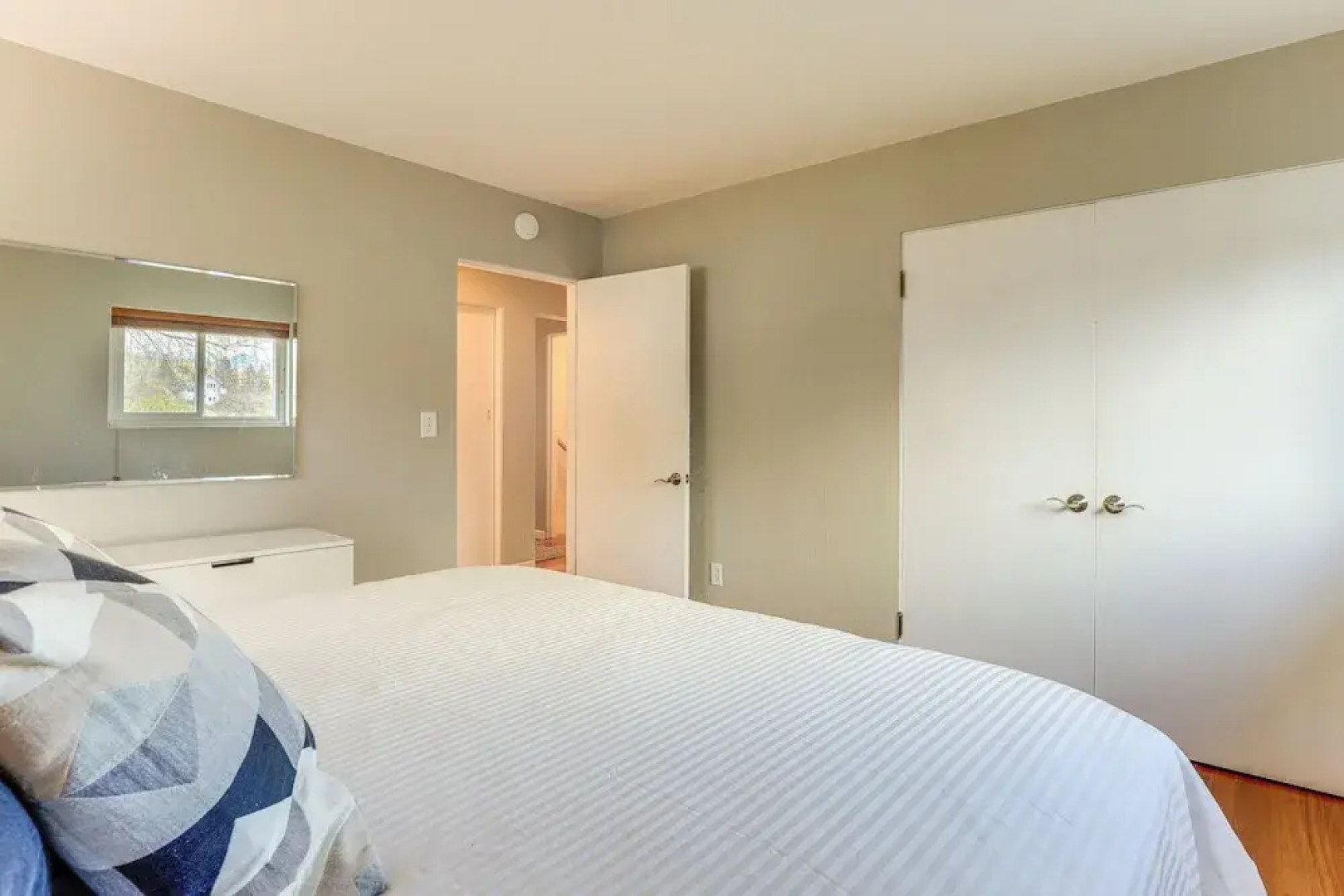 Outdoor Adventurer's Oasis in White Salmon