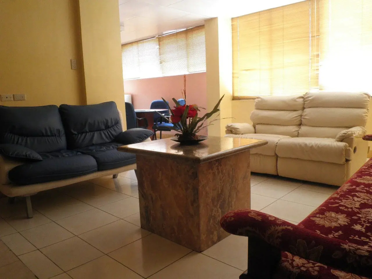 Airport Backpacker's Inn