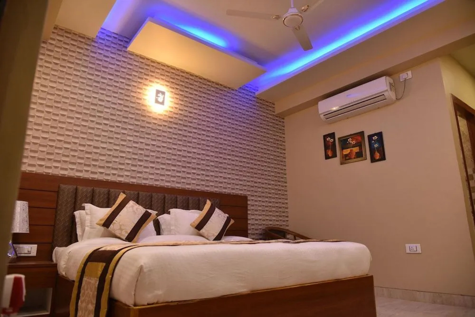 HOTEL MAMTA INTERNATIONAL , BIHARSHARIF - Nalanda- Bihar