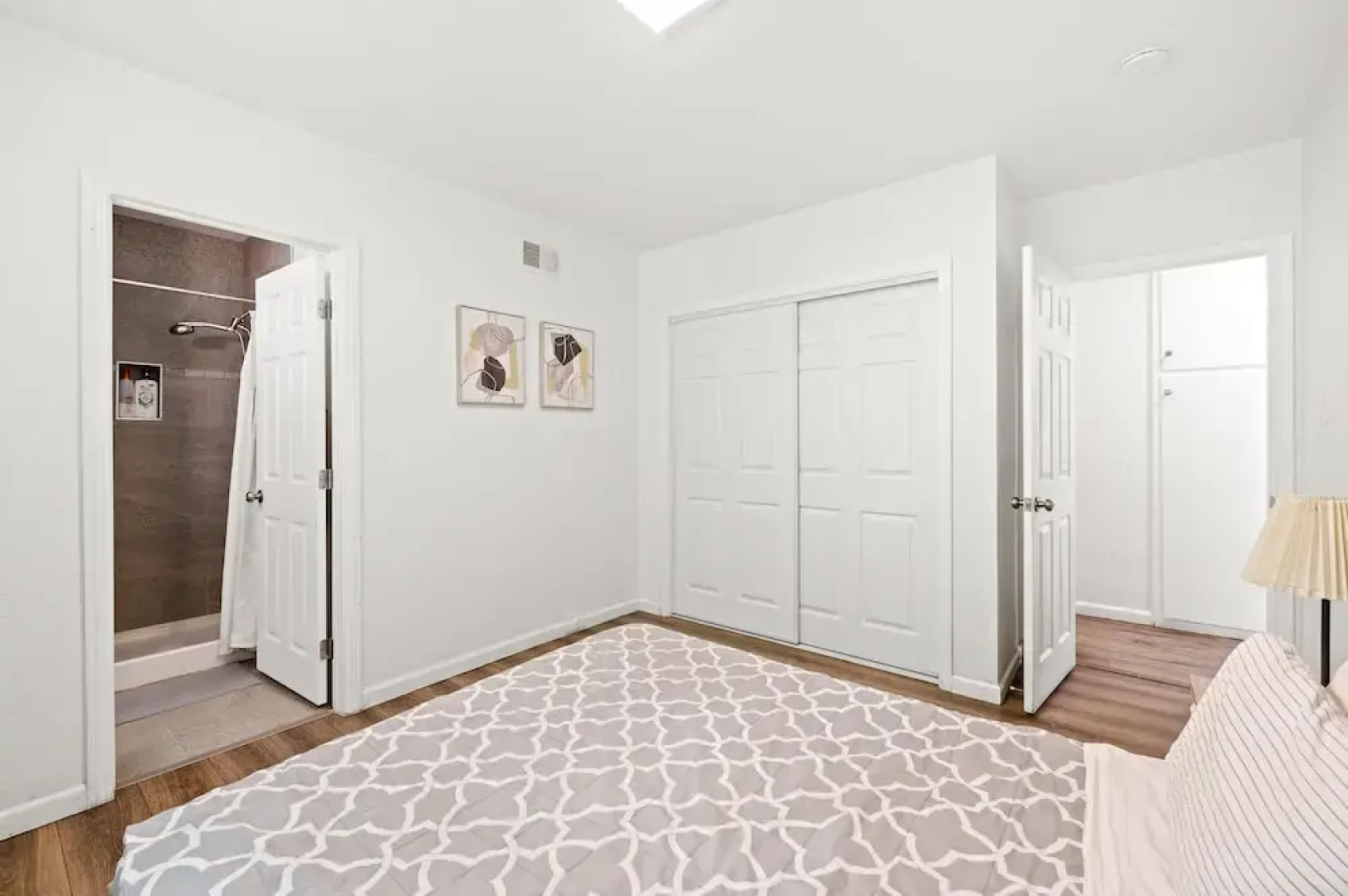 Spacious Family Friendly House in Central Location