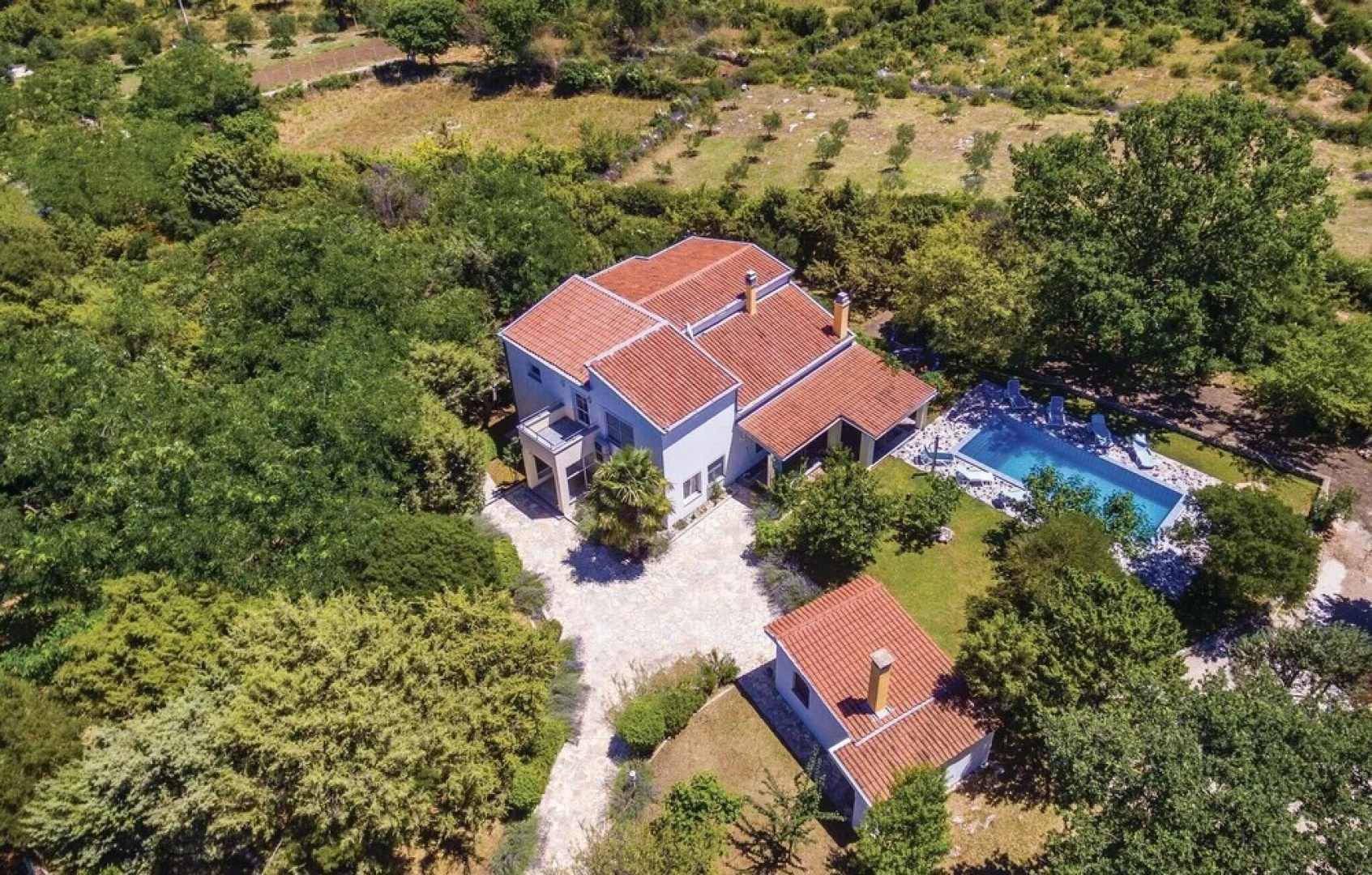 Awesome Home in Rastane Donje With 5 Bedrooms, Wifi and Outdoor Swimming Pool