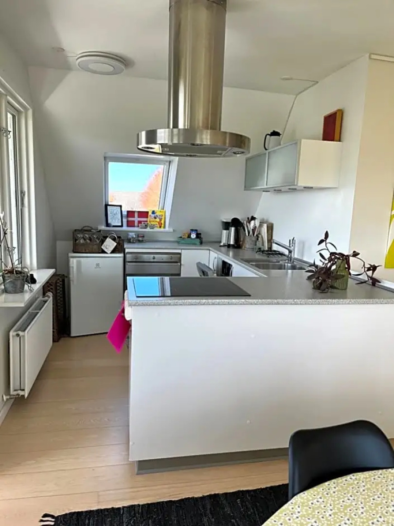 Apartment Ruhetgaard Bed & kitchen