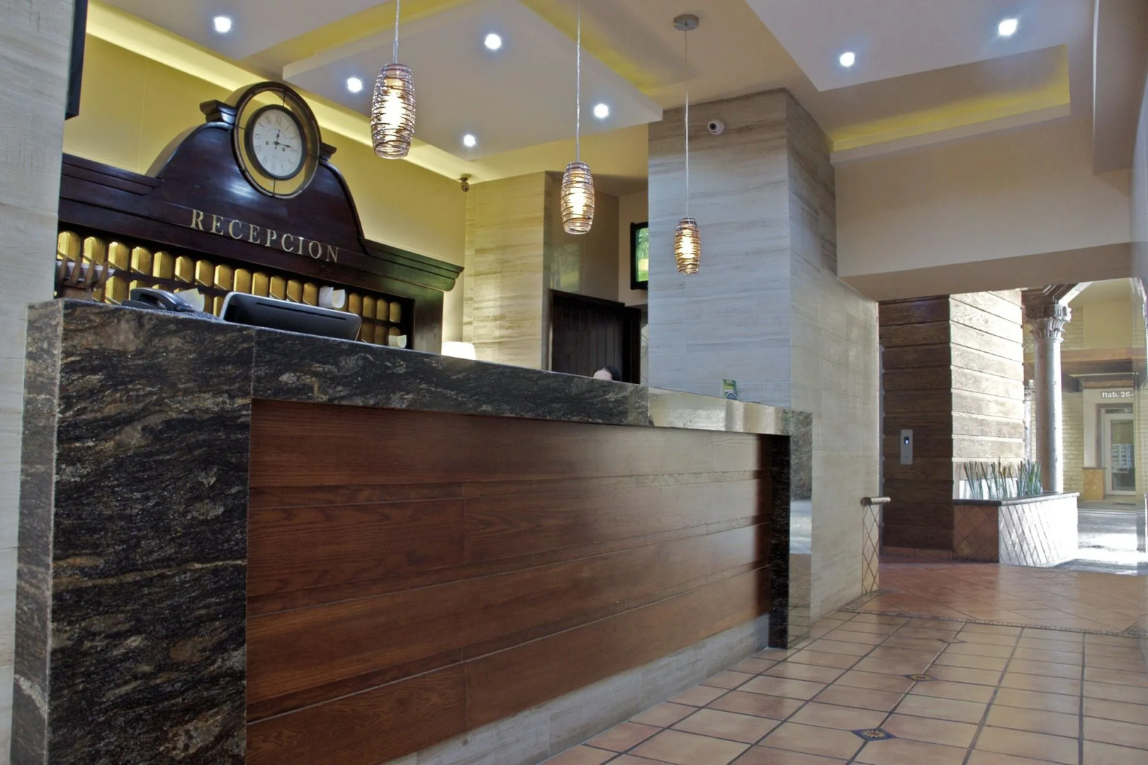 Hotel Hacienda del Sol