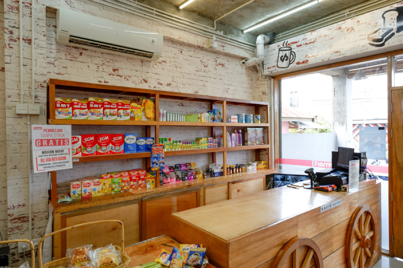 RedDoorz Syariah near Universitas Negeri Gorontalo 2