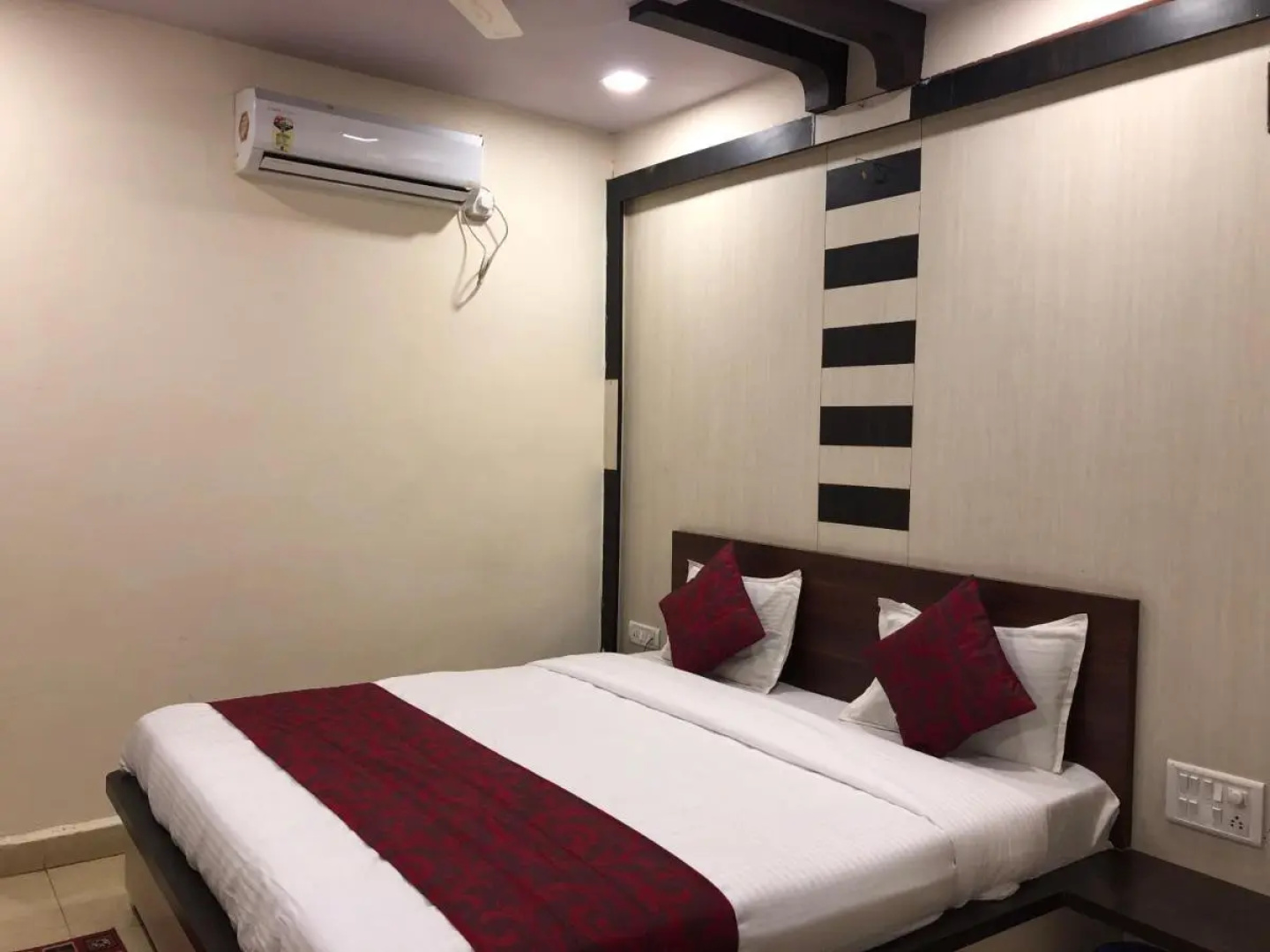 Hotel Satpura Safari
