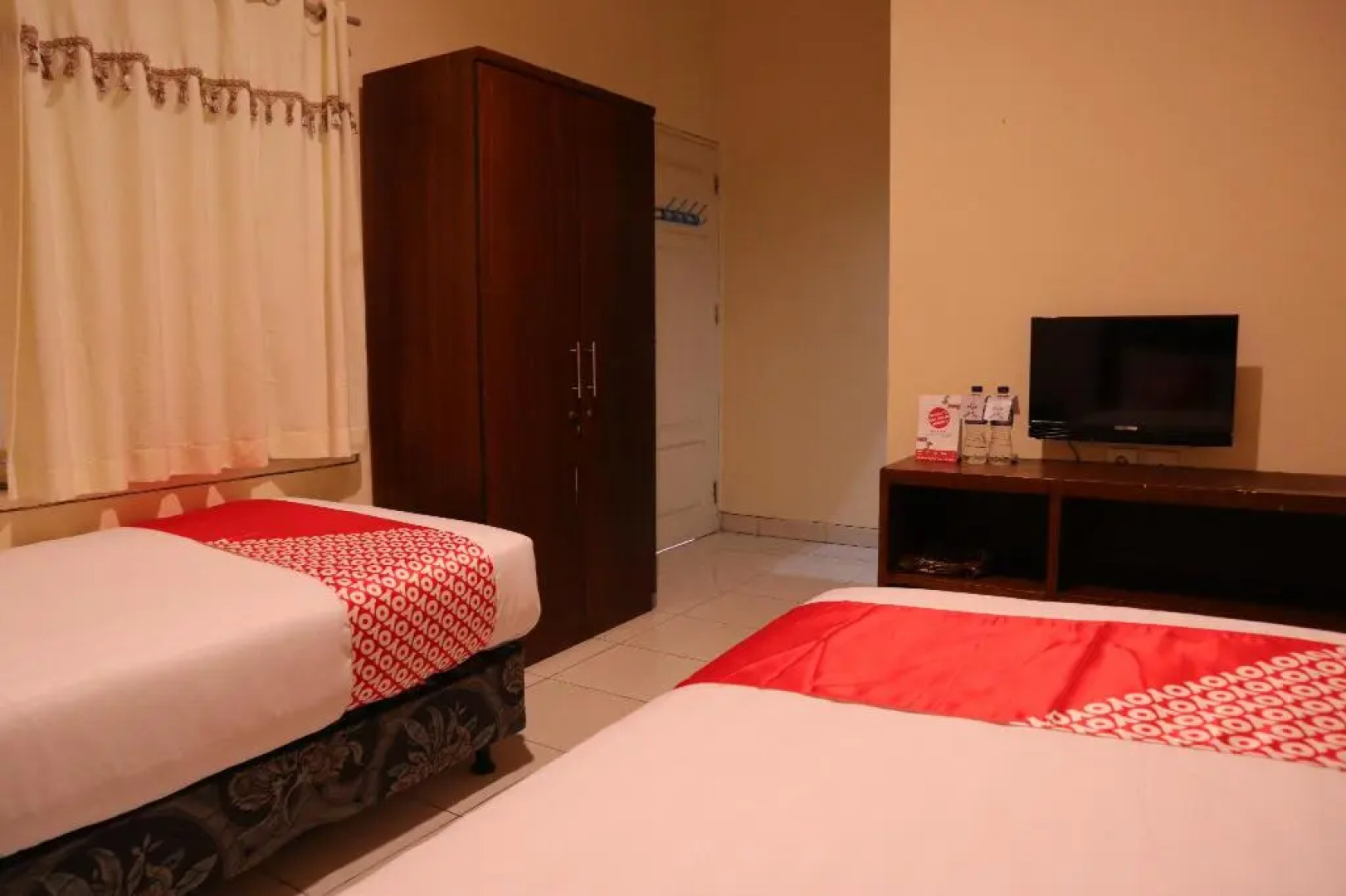 OYO 1305 Hotel Al-ghani Syariah