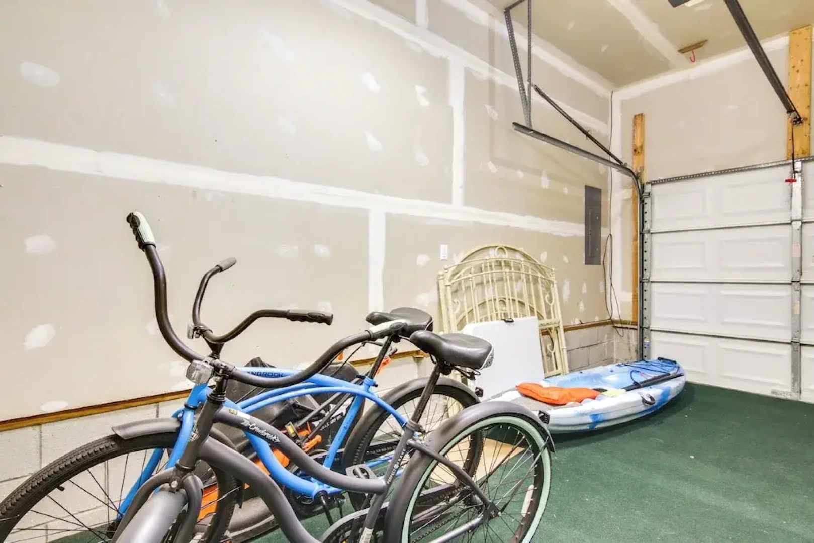 Beach & Pool Access: Ocean Pines Coastal Cottage!