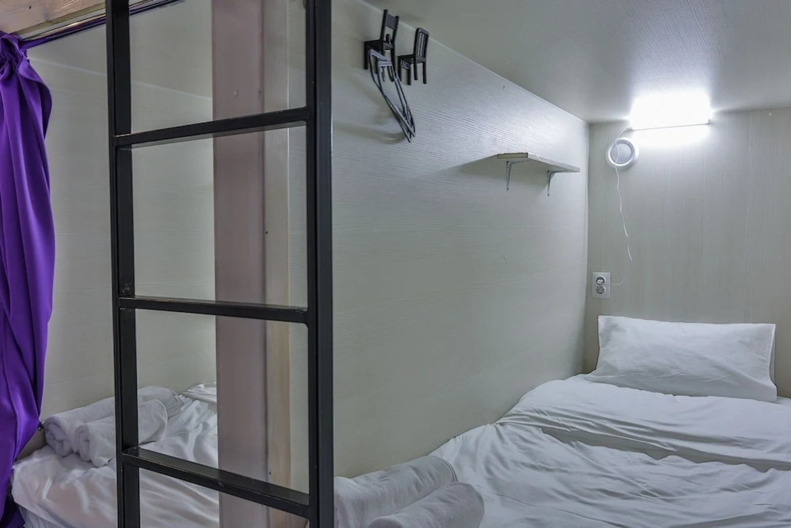 Капсульный отель и хостел de Lux ApraxInn