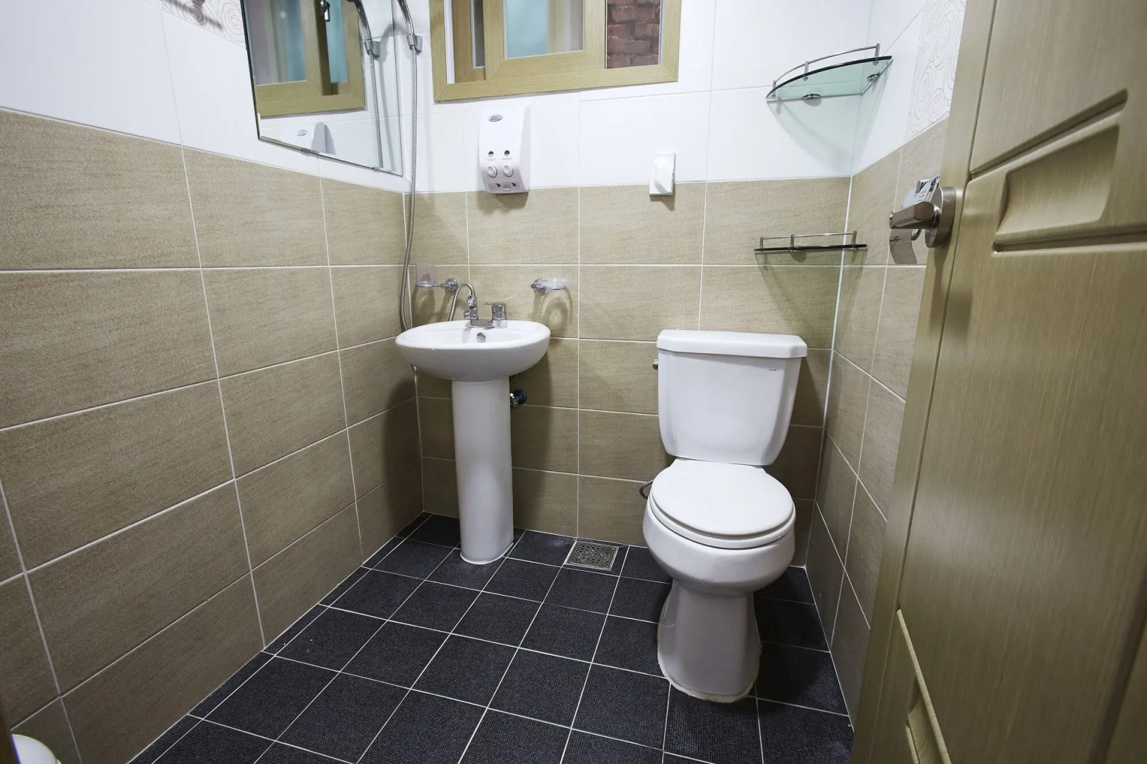 Guest House The Hill