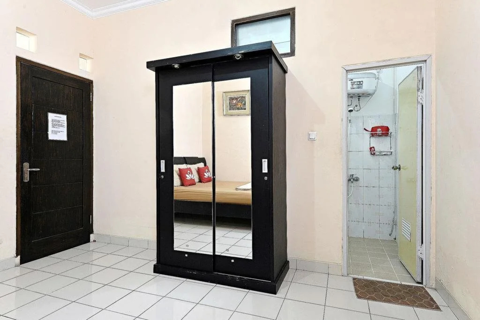 Zen Rooms Karet Tengsin