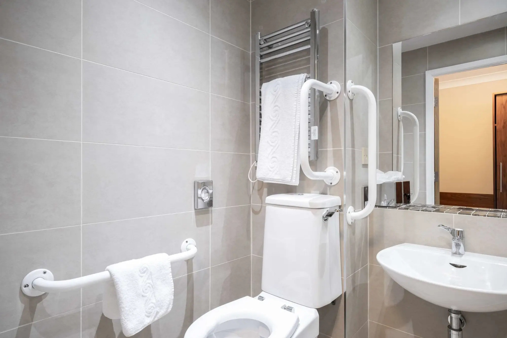 Holiday Inn Newcastle South by IHG