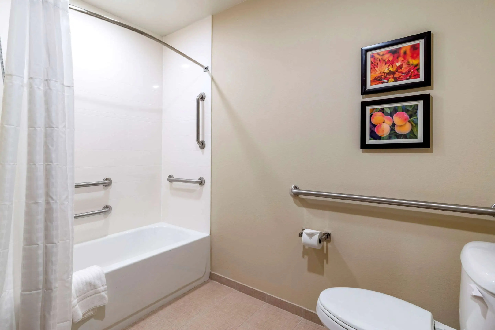 Comfort Suites